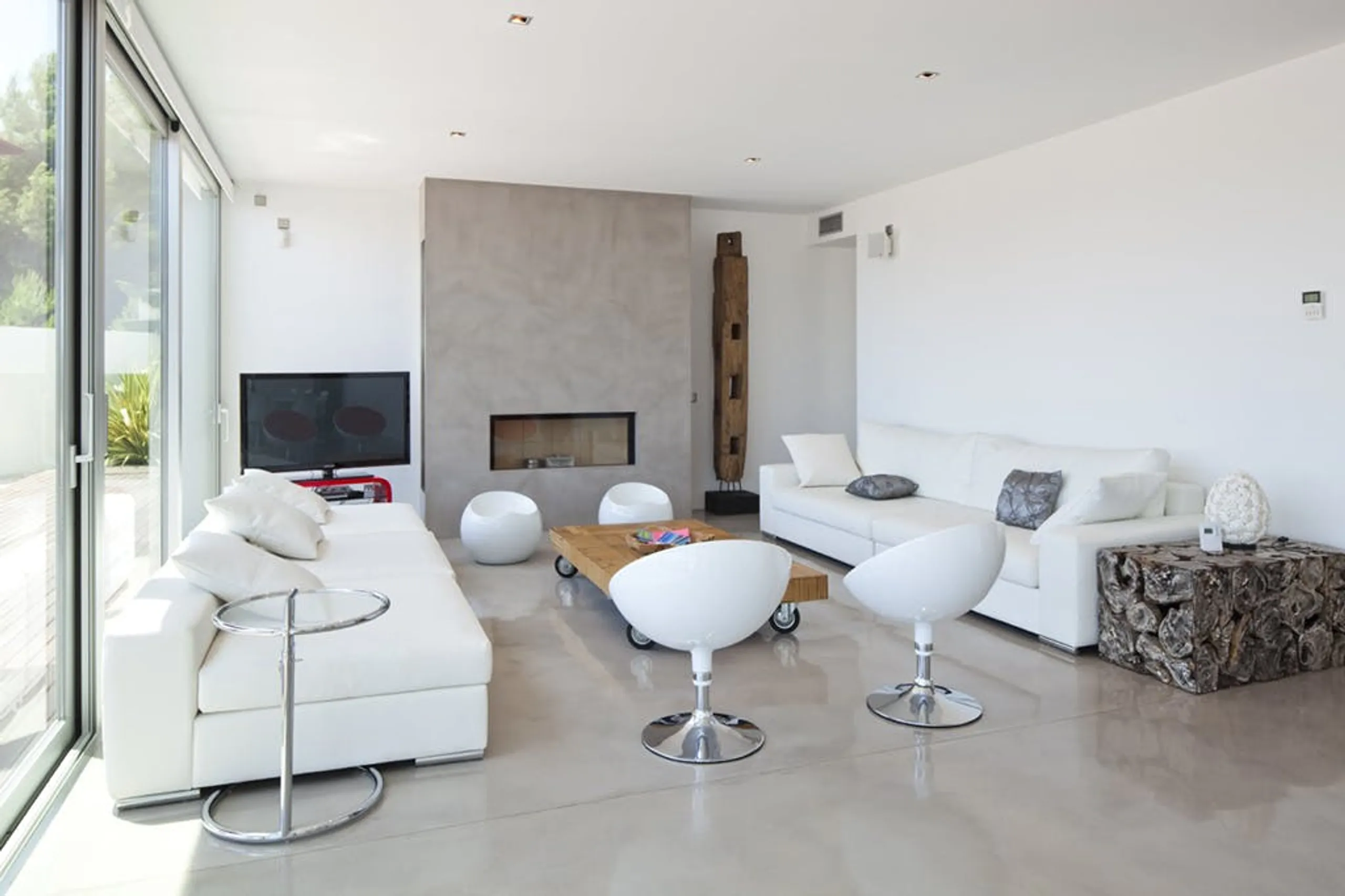 Breathtaking Contemporary Villa in Ibiza with Private Pool — photograph 10