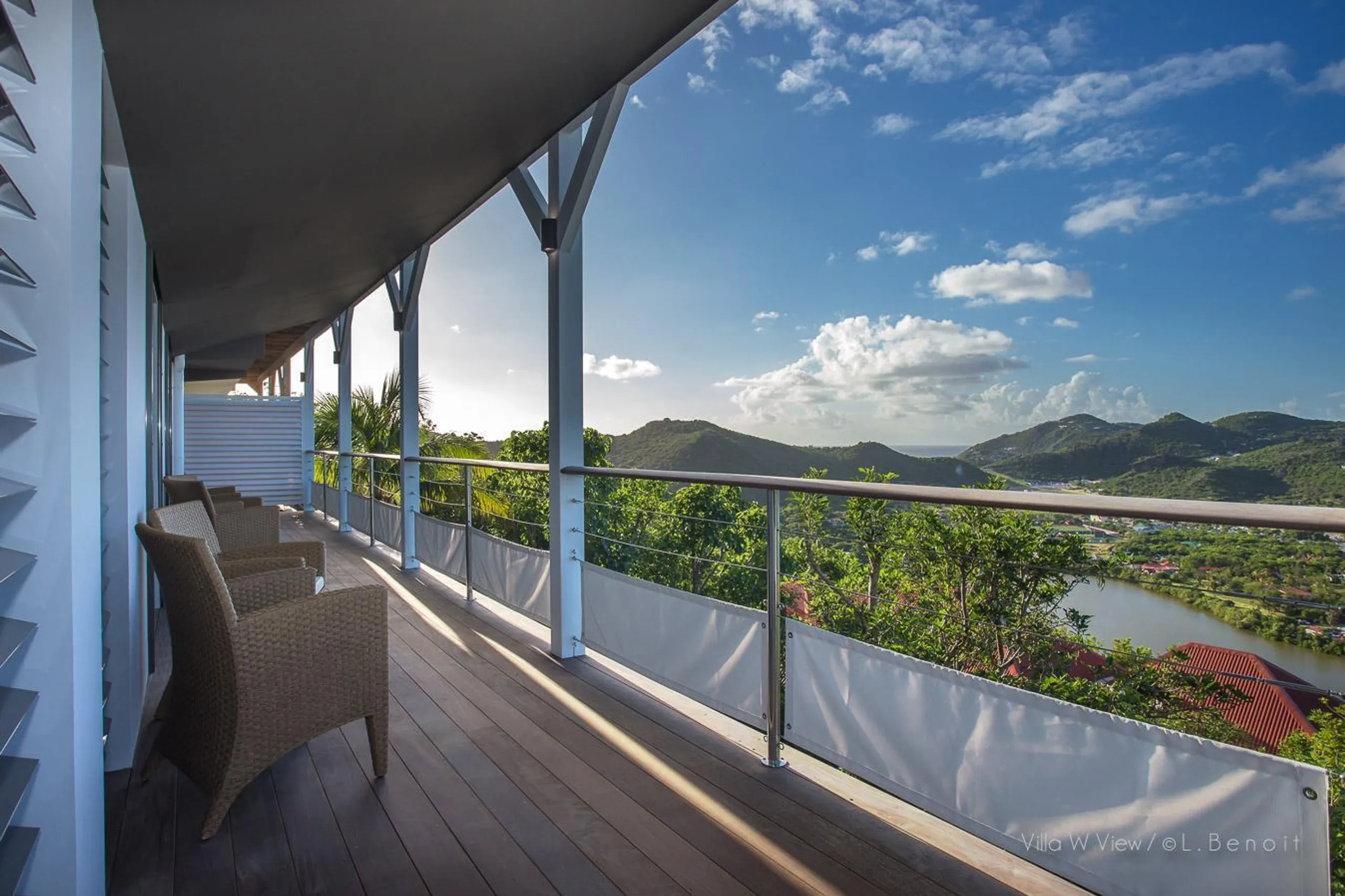 Prestigious Paradise Villa with Infinity Pool and Fitness Room — photograph 4
