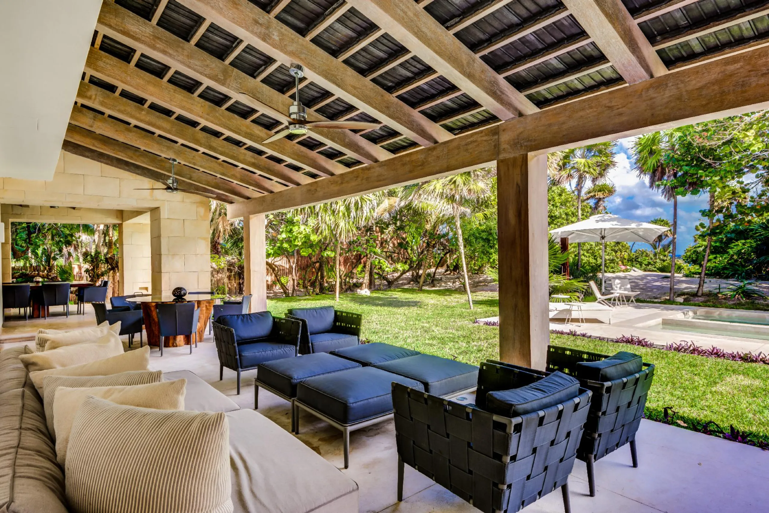 Luxury Tulum Lagoon Estate with Private Pool in Lush Oasis — photograph 6