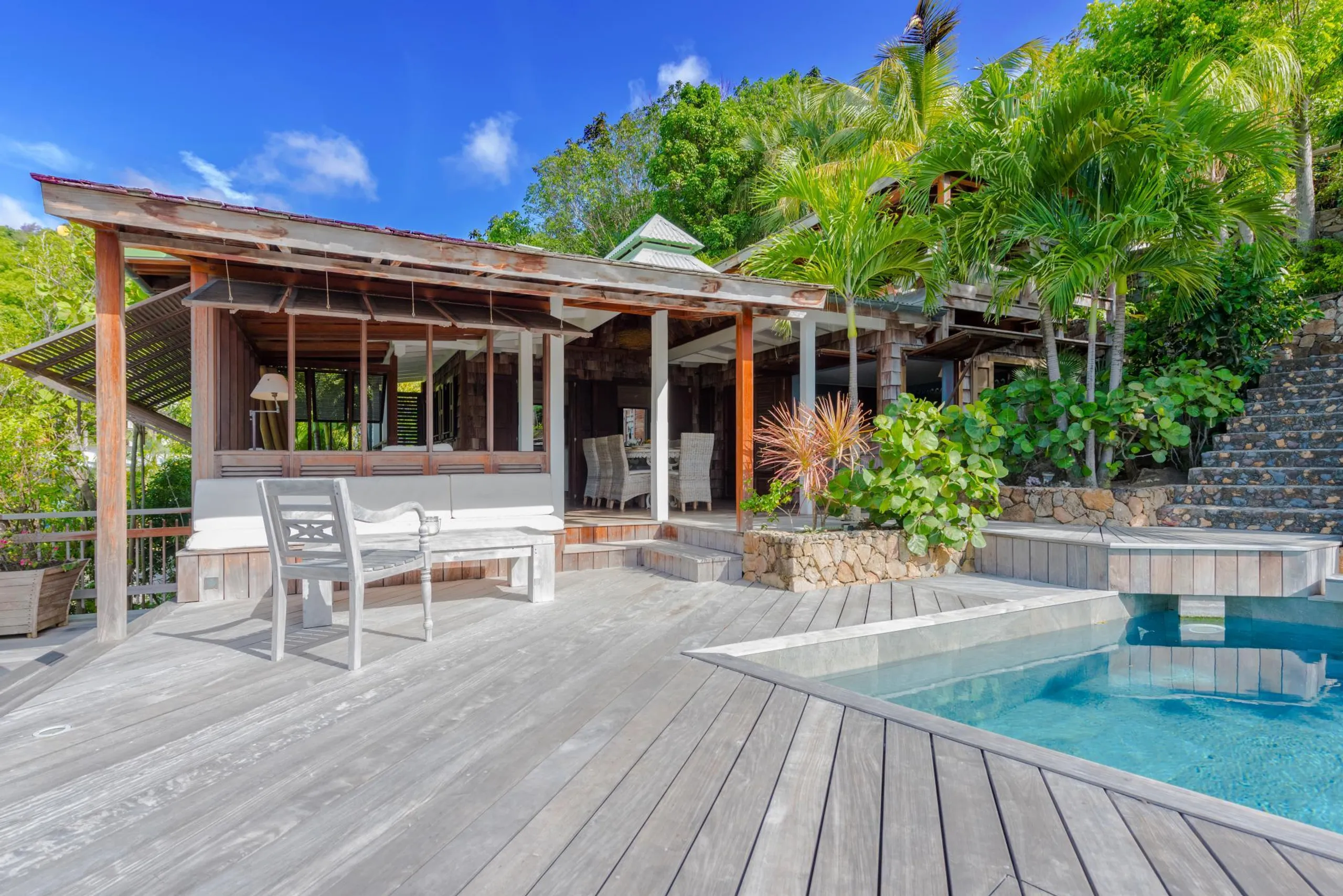 Luxury Hillside Villa Retreat in St.Barths with Ocean Views & Private Bungalows — photograph 3