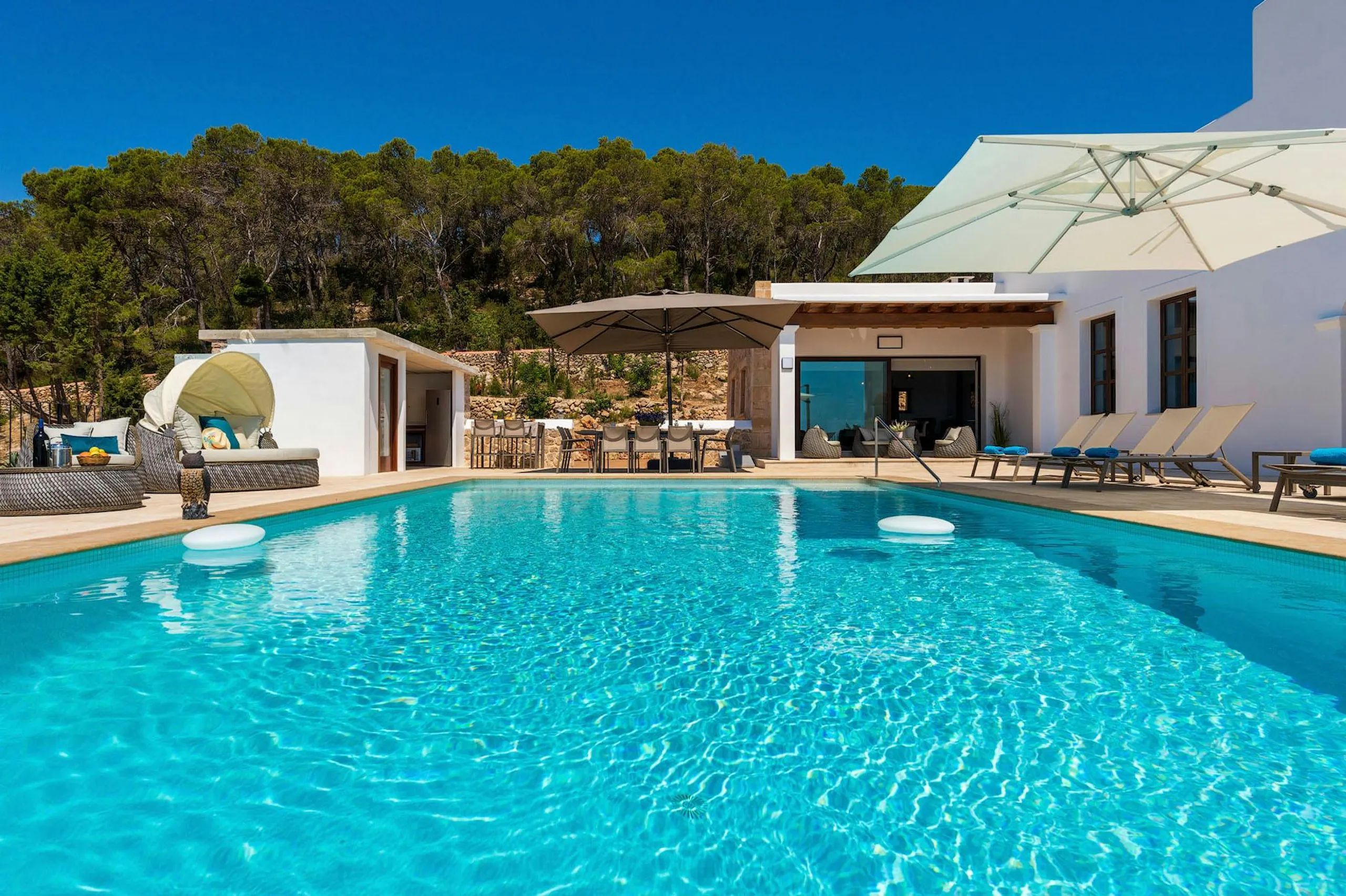 Stunning Seaview Villa in Ibiza with Private Pool and Gazebo — photograph 4