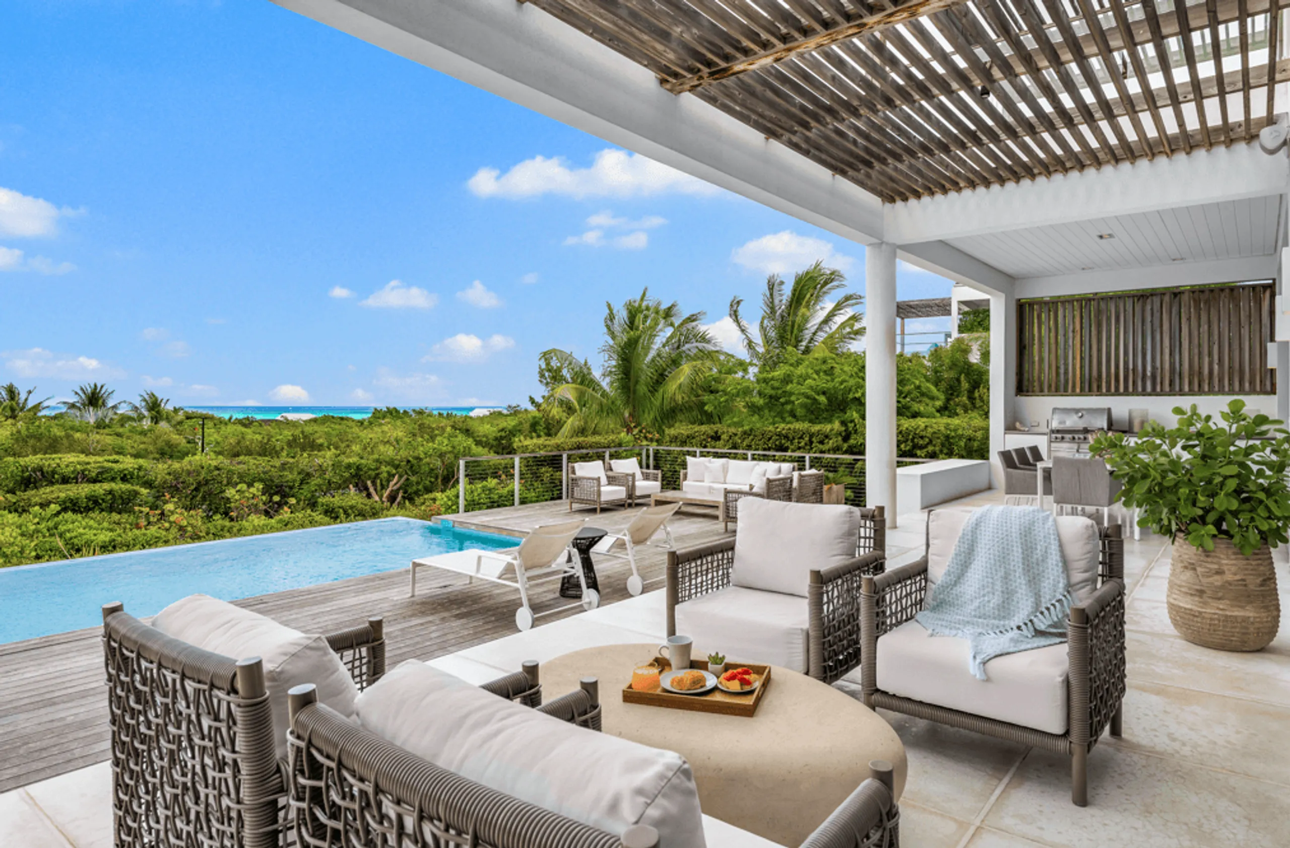 Unmatched Luxury with this Contemporary North Shore Beach Villa Rental — photograph 7