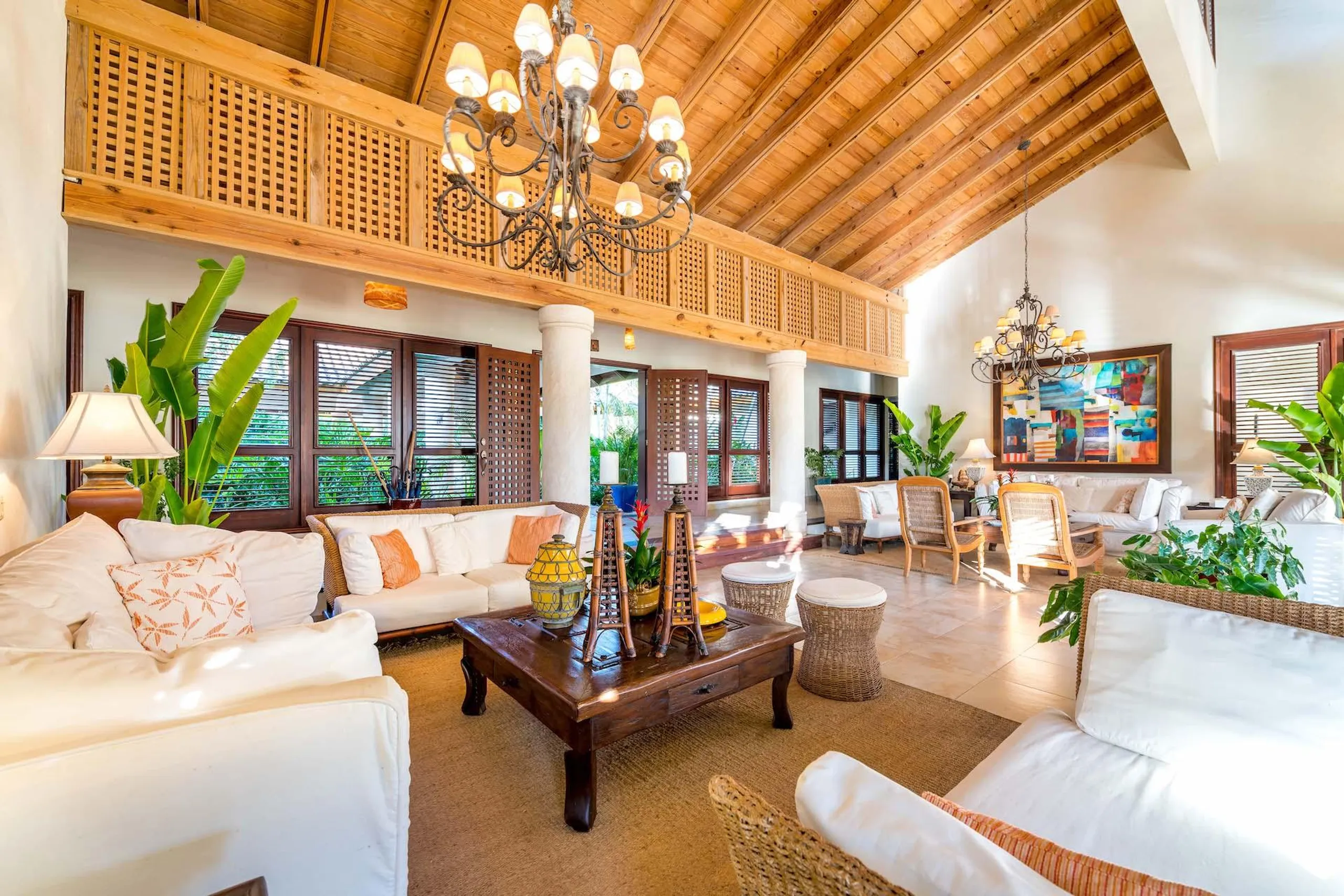 Plush and Inviting 6BR Villa with Private Pool and Relaxing Terrace — photograph 8