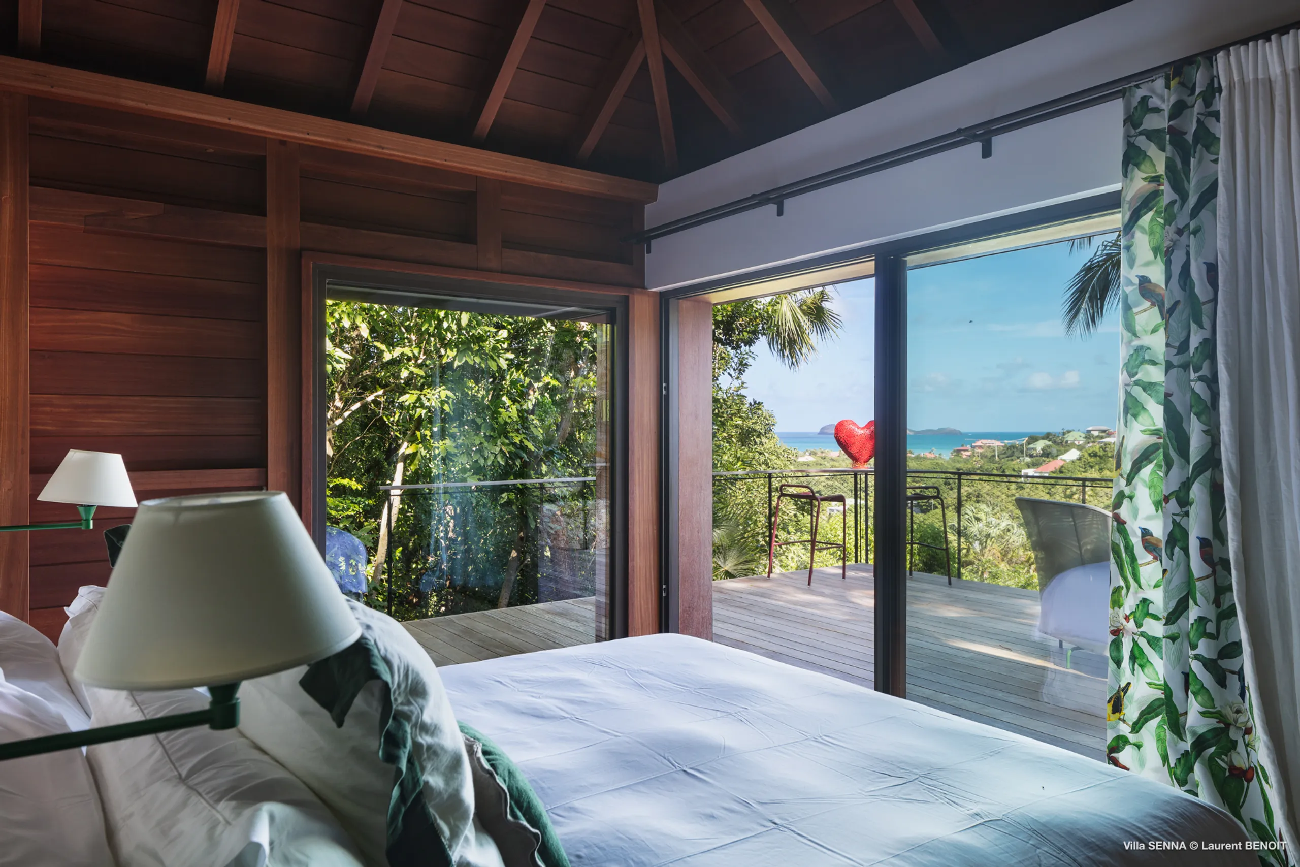 Chic St. Jean Villa with Pool, Gardens & Ocean Breezes — photograph 9