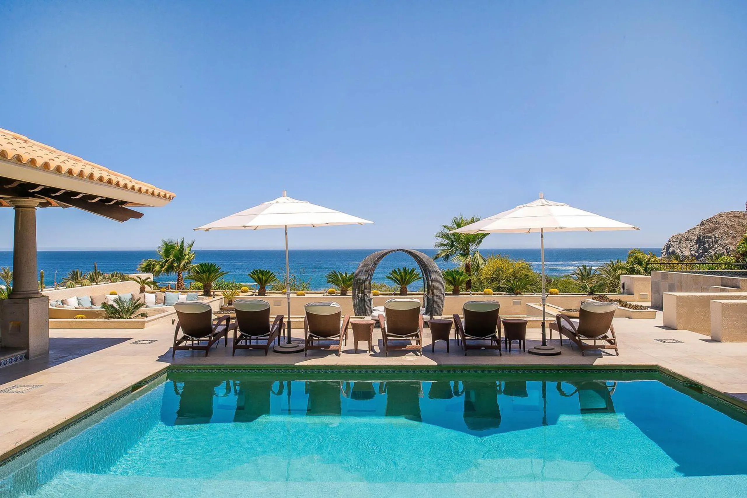 Majestic Cabo Del Sol Estate with Sweeping Ocean Views and Private Pool — photograph 10