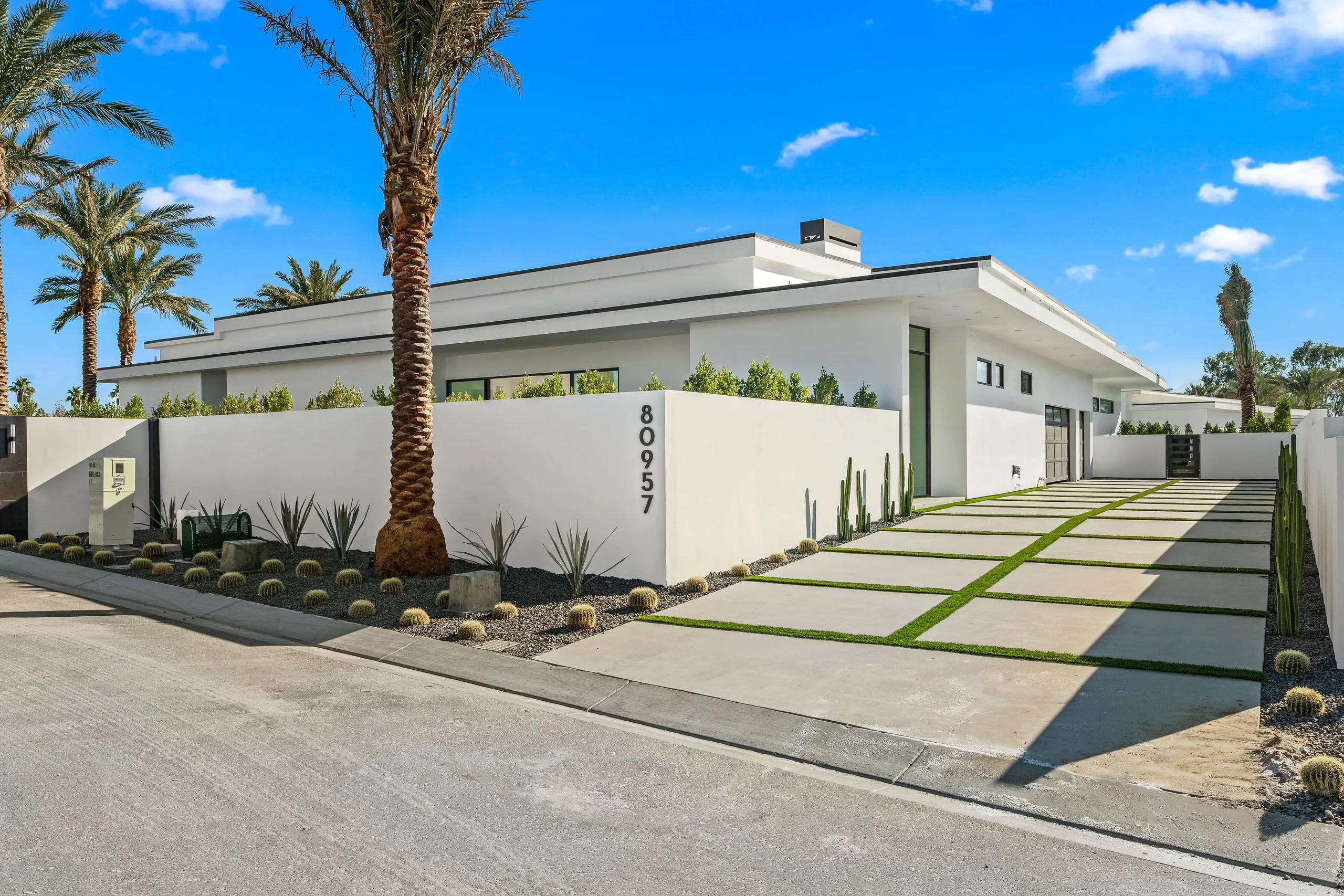 Exquisite Palm Springs with Private Pool, Next to Madison Club & Golf Courses — photograph 6