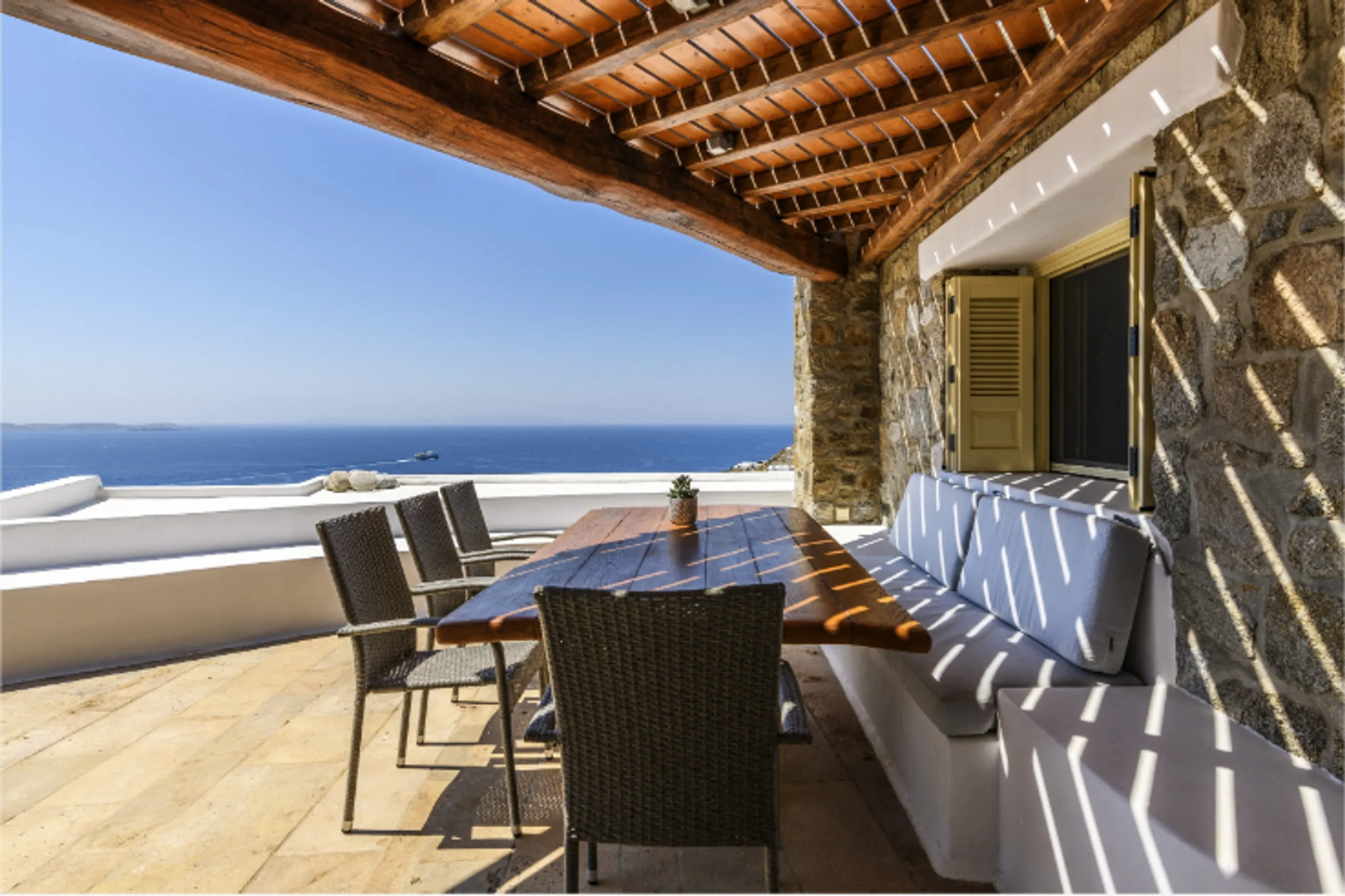 Elegant Mykonos Luxe Retreat with Private Infinity Pool and Ocean Views — photograph 6