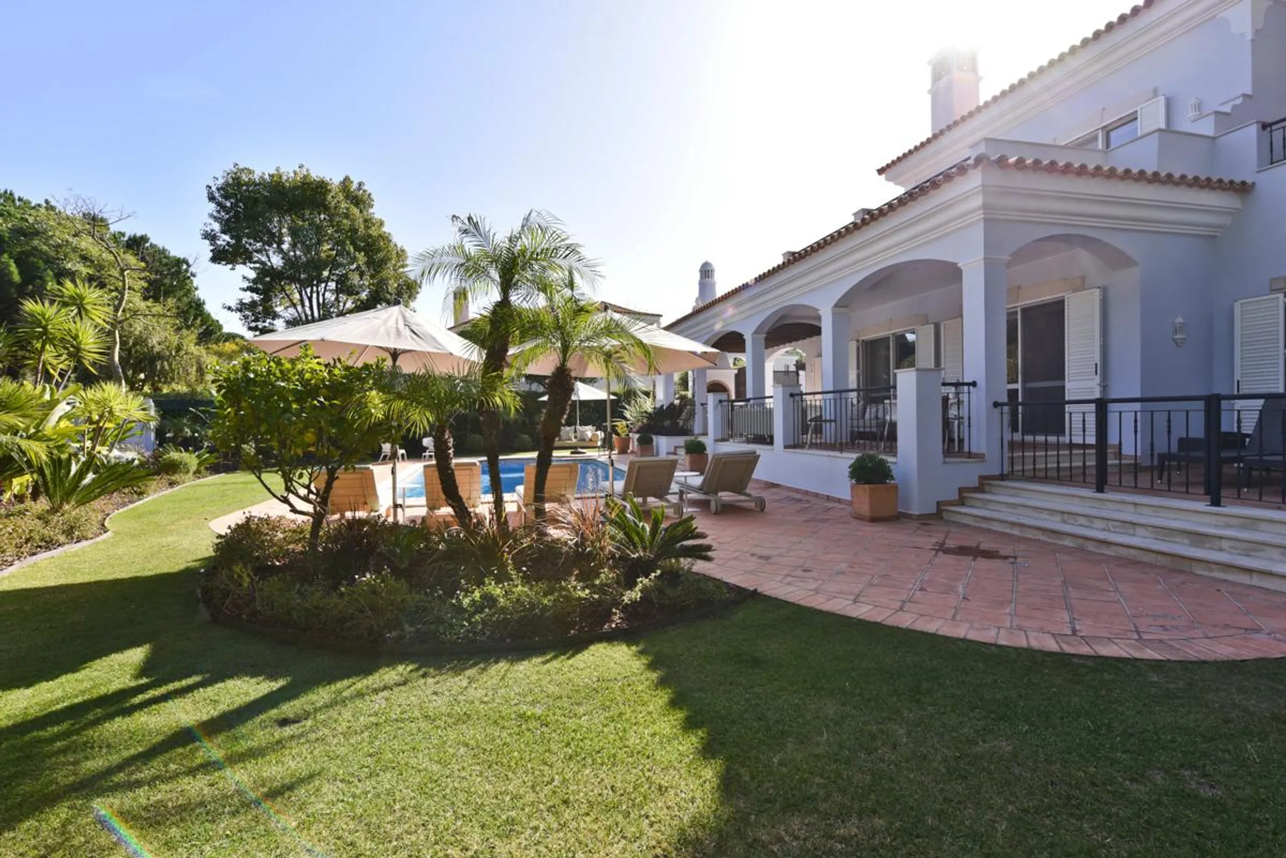 Exquisite Vale do Lobo Villa with Private Pool and Awe-Inspiring Views — photograph 7
