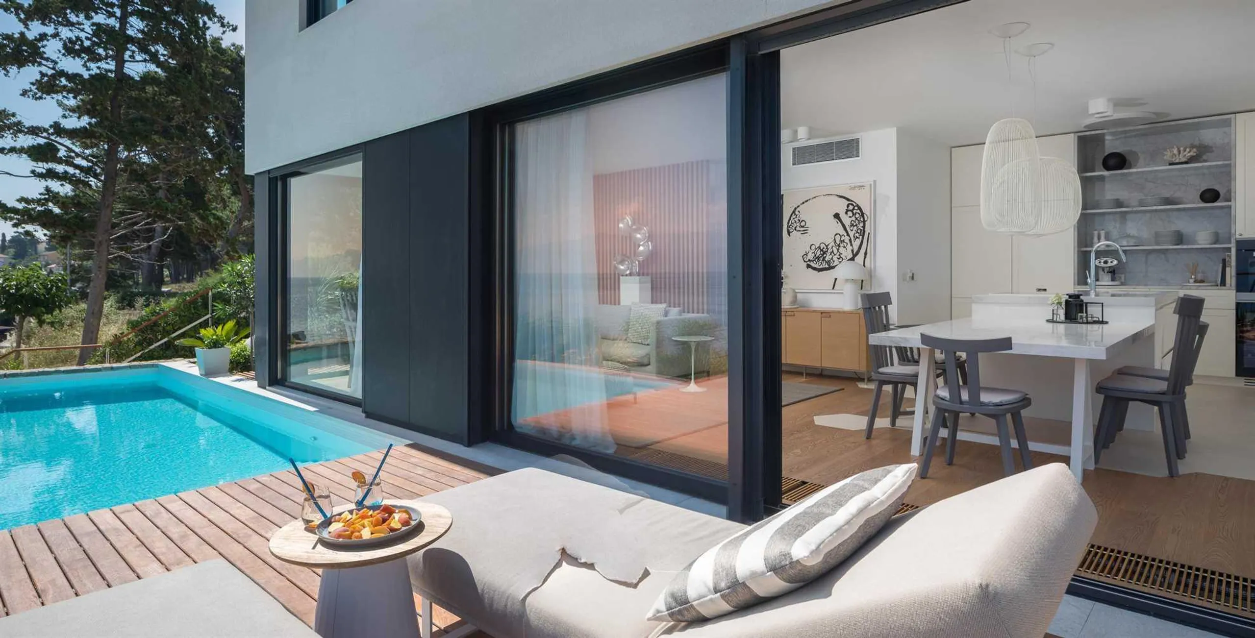 Refined Villa with Infinity Pool and Stunning Beaches — photograph 9