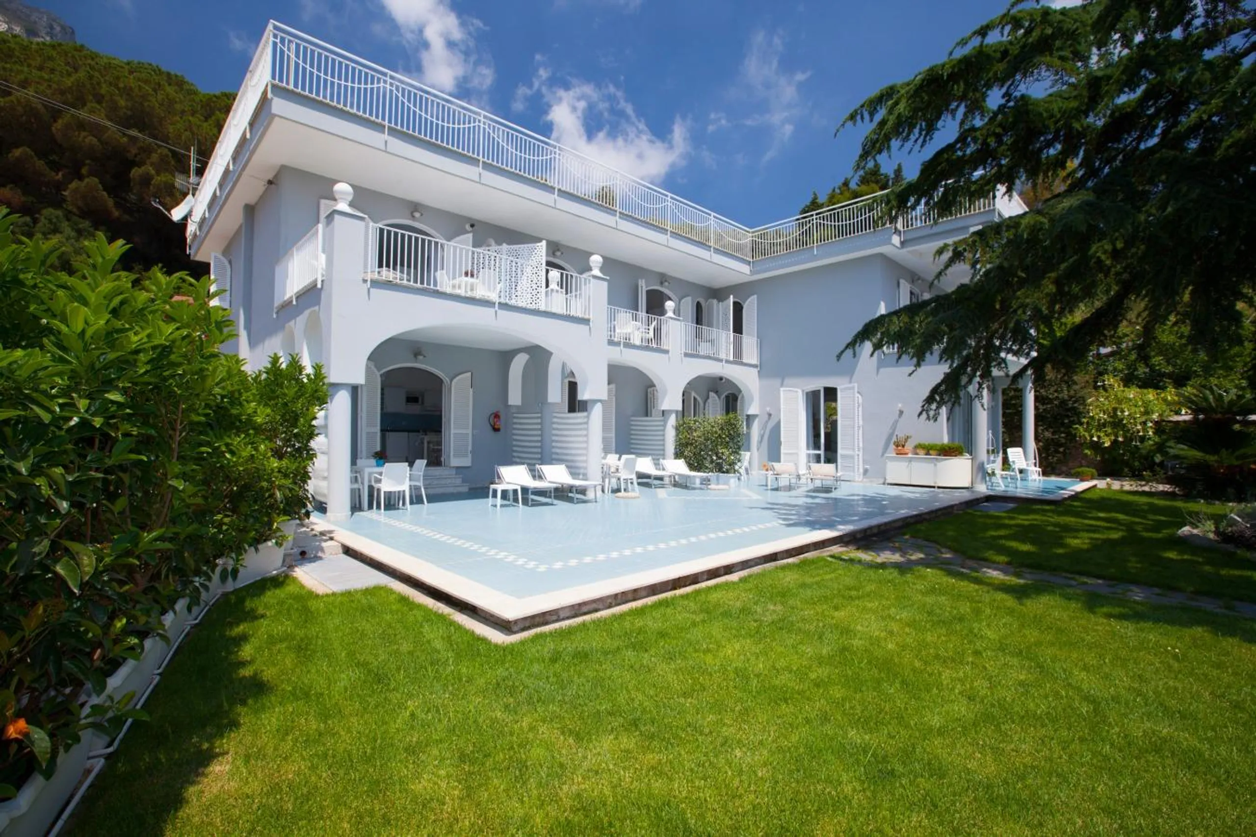 Elegant Villa with Private Pool and Peninsula Coasts View, Nerano