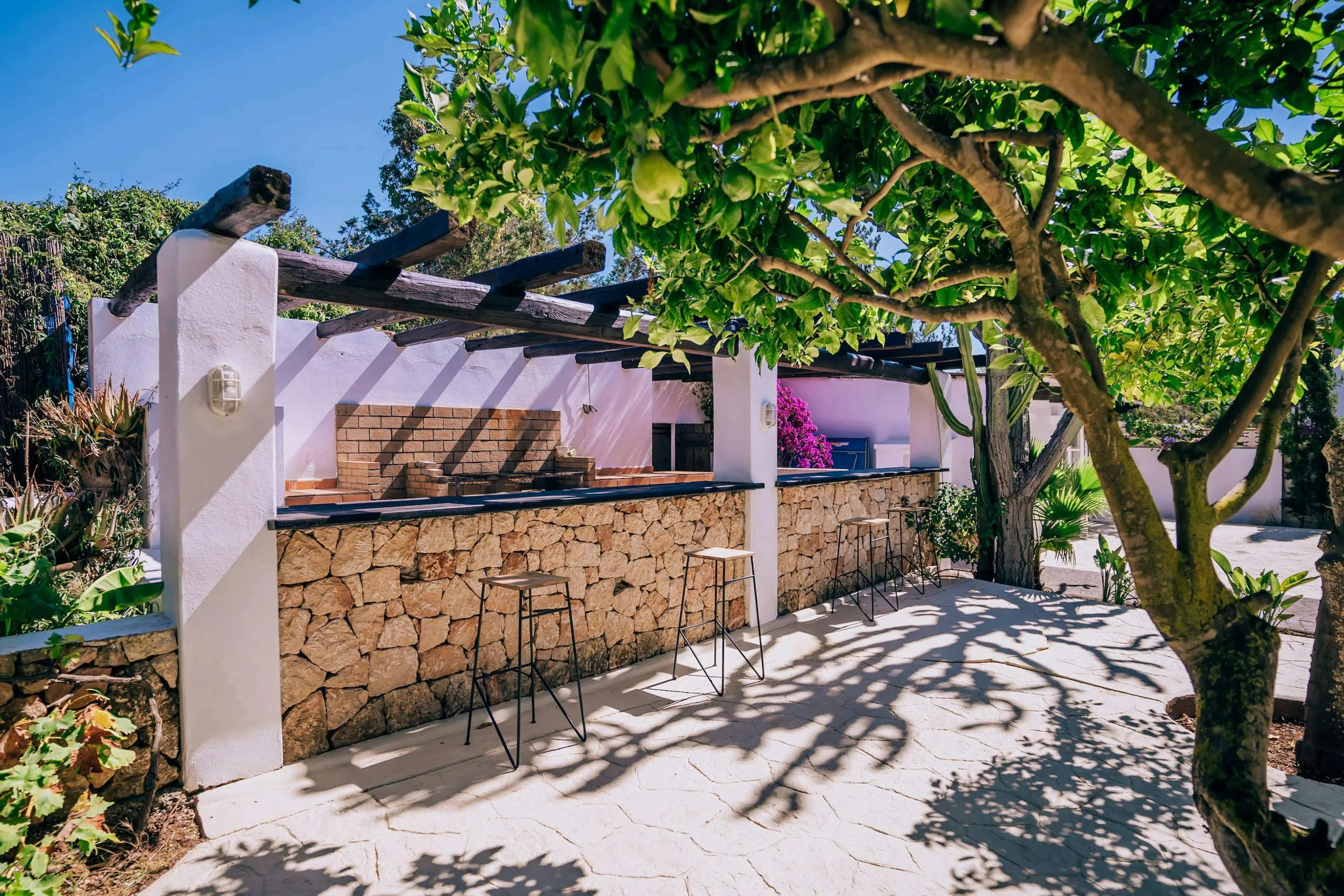 Palatial San Antonio Villa with Private Pool and Outdoor Grill — photograph 8