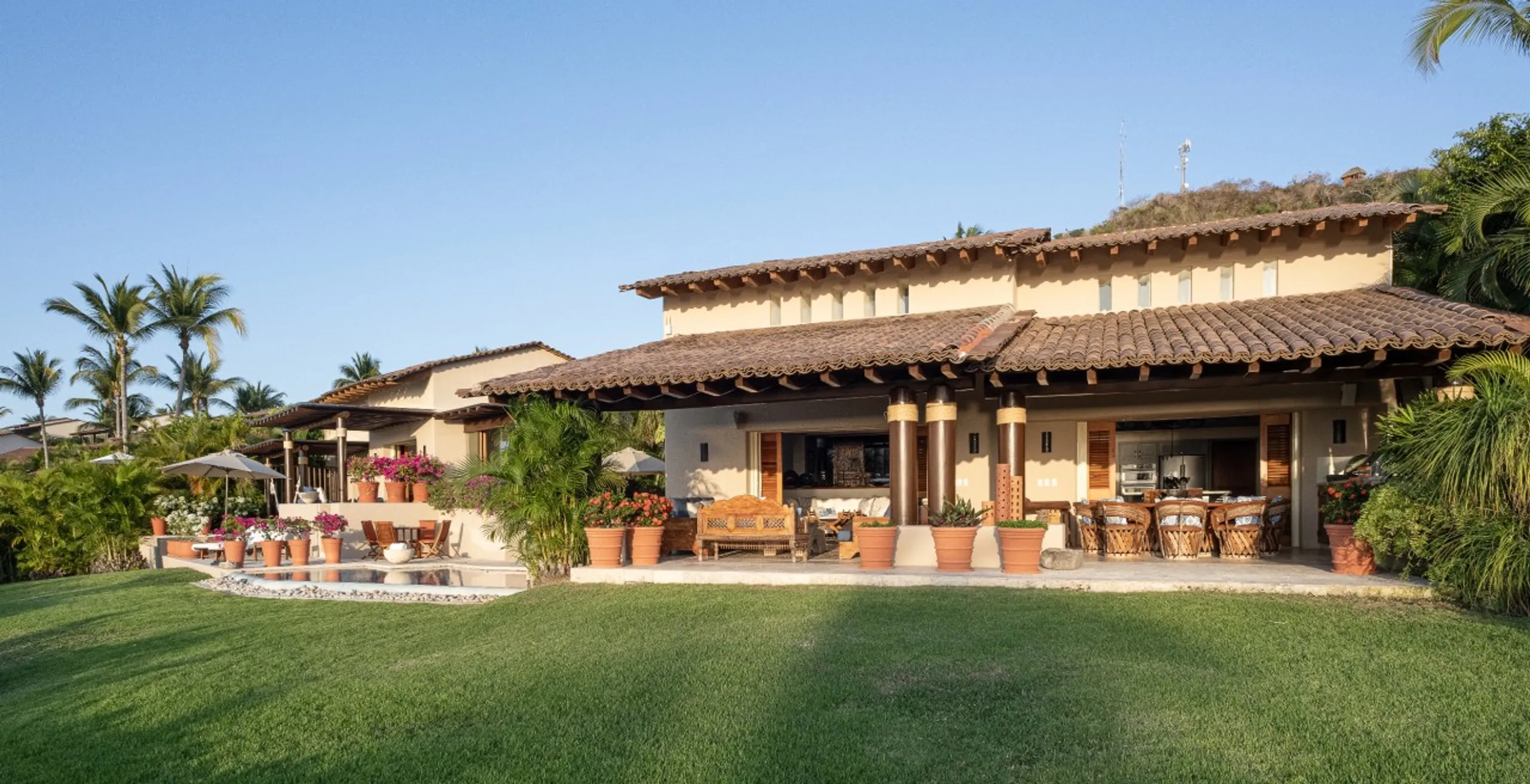 Oceanfront 4-Bedroom Villa with Private Pool and Resort Access, Punta Mita