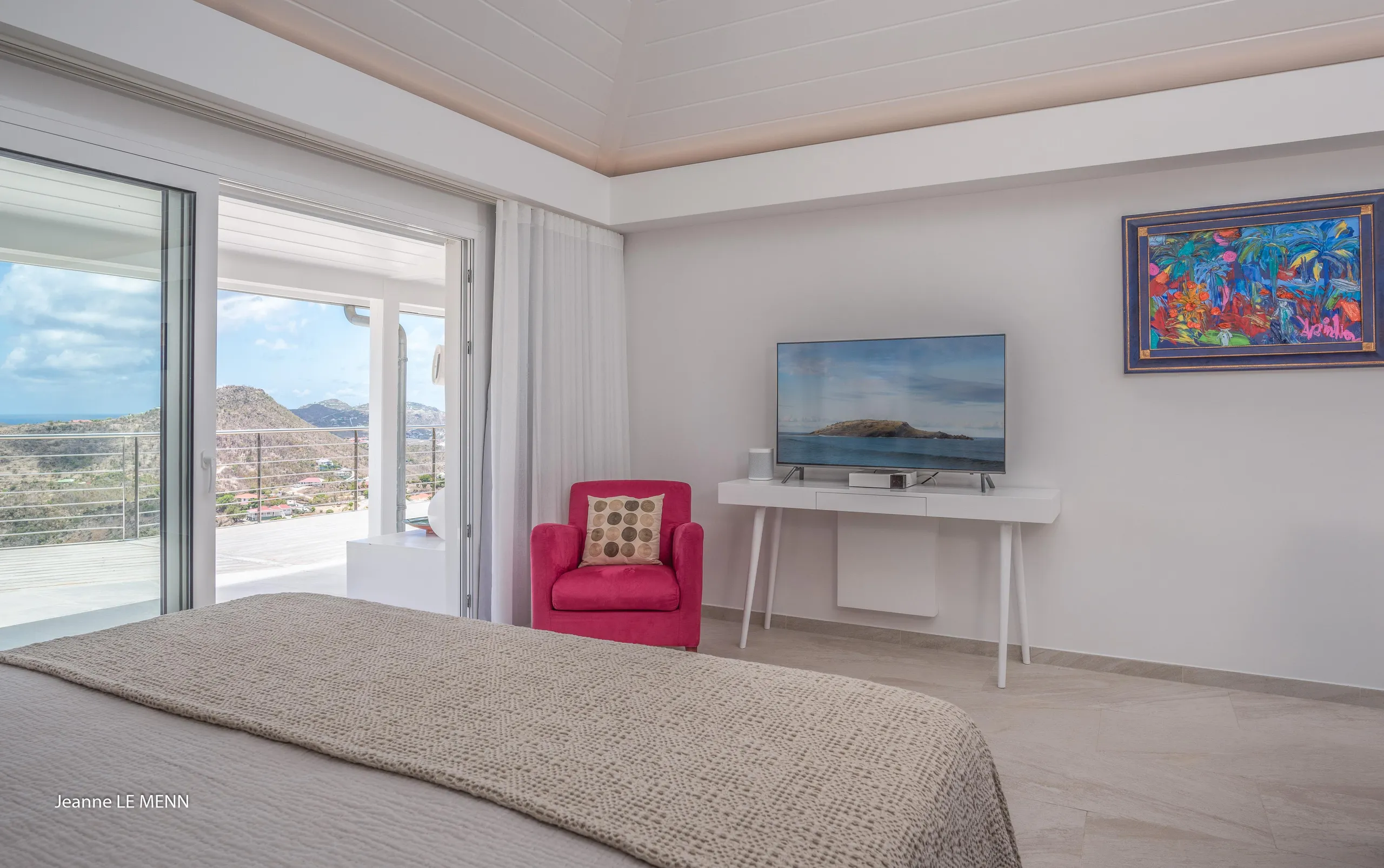 Luminous Seaview Villa with Private Pool and Sun Deck — photograph 8