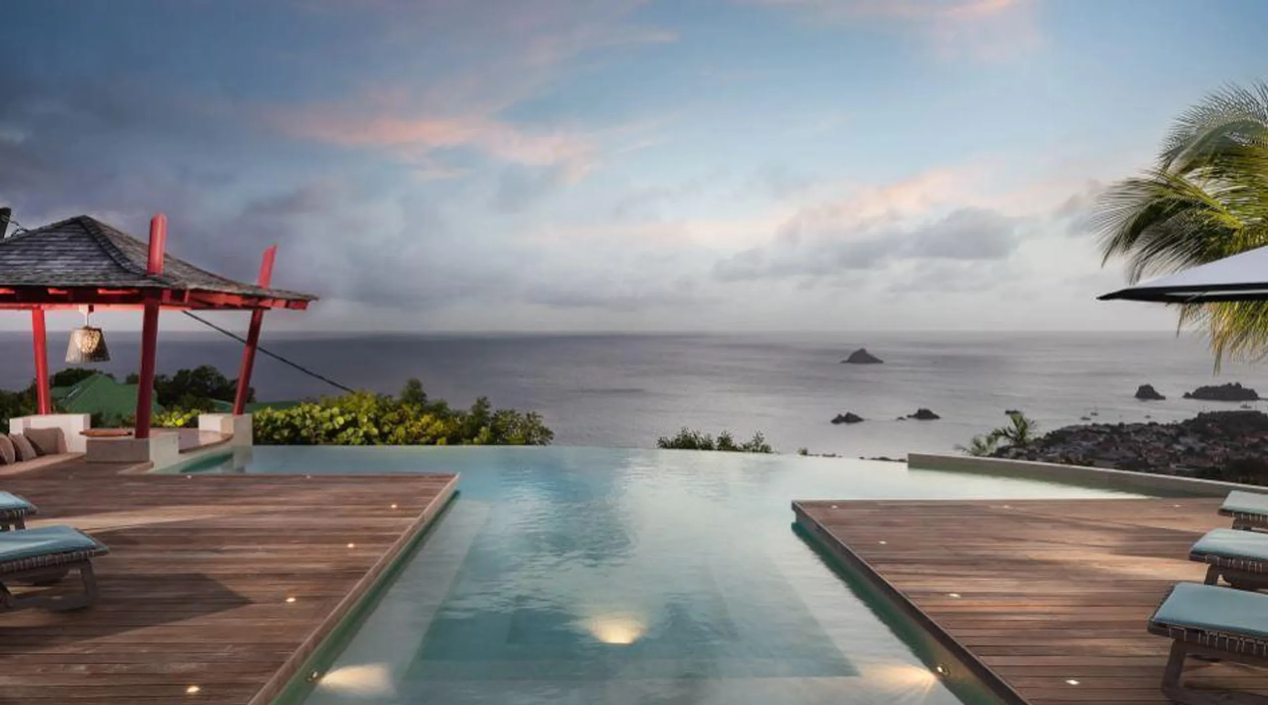 Japanese-inspired Hillside Villa with Panoramic View — photograph 2