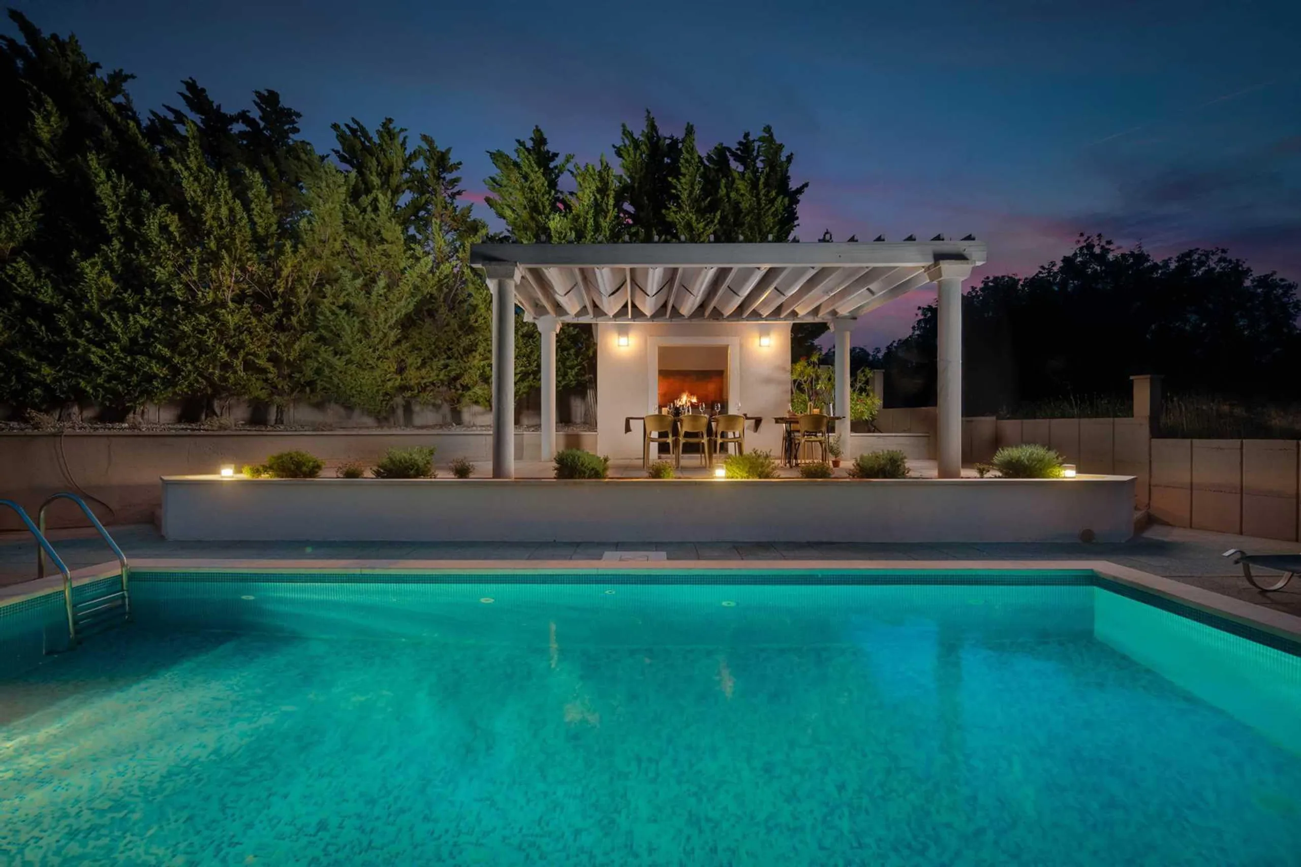 Glorious Villa in Vodice with Pool and Spacious Estate, Vodice