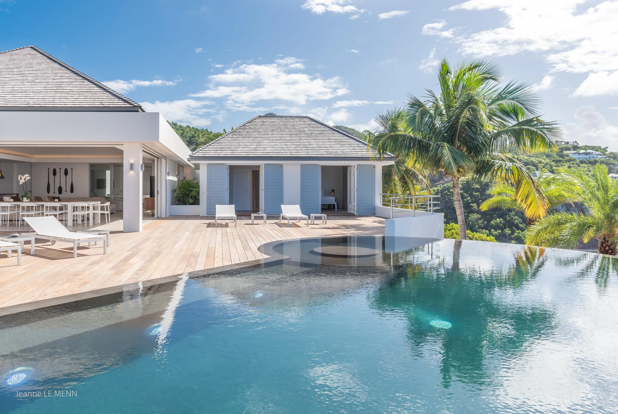 Spectacular Oceanview Villa with Infinity Pool and Jacuzzi — photograph 4