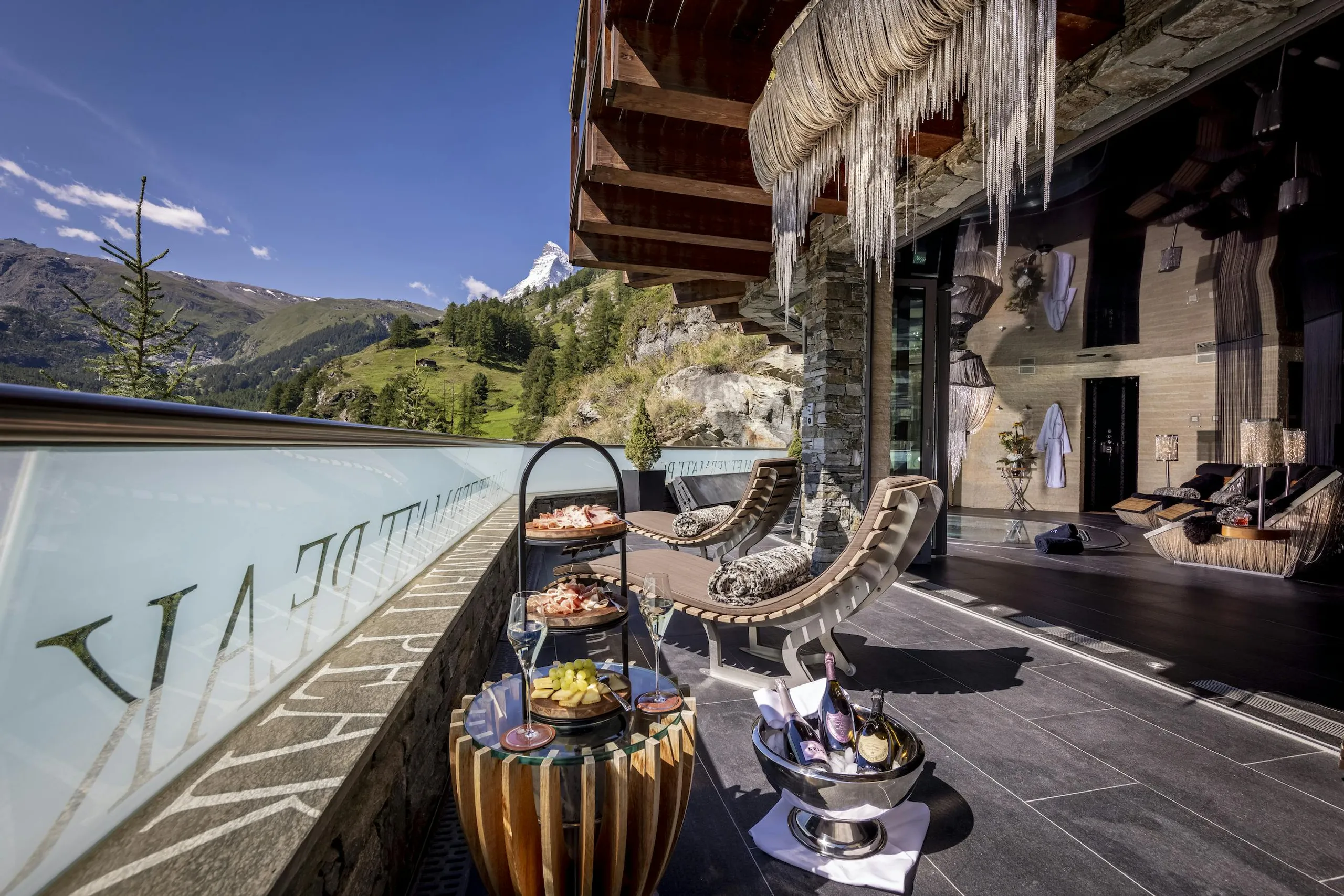 Grand Zermott Luxury Chalet with Private Pool, Spa, and Wine Cellar — photograph 10