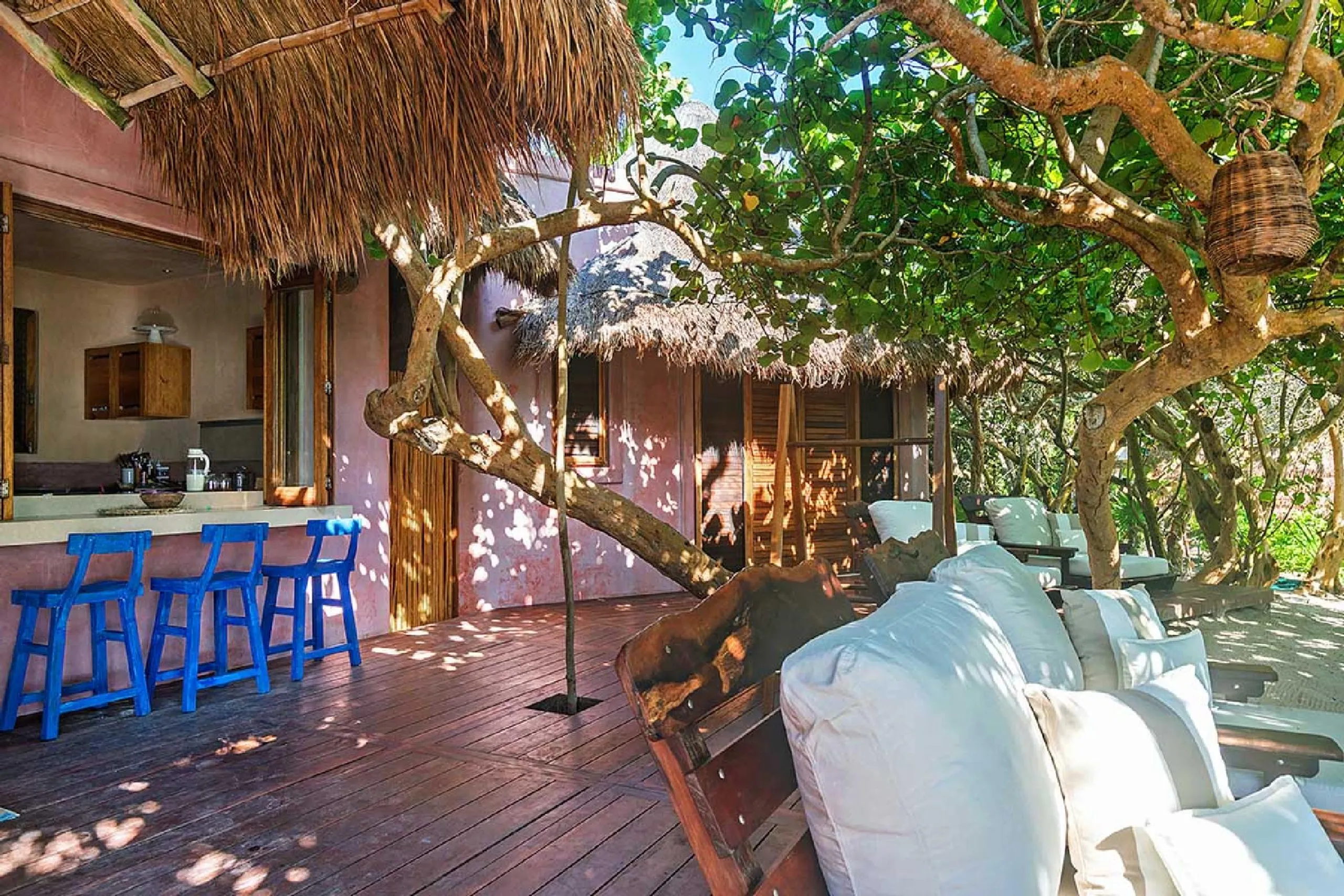 Private Oceanfront Sian Kaan Luxury Retreat with Plunge Pool and Ocean Views — photograph 9