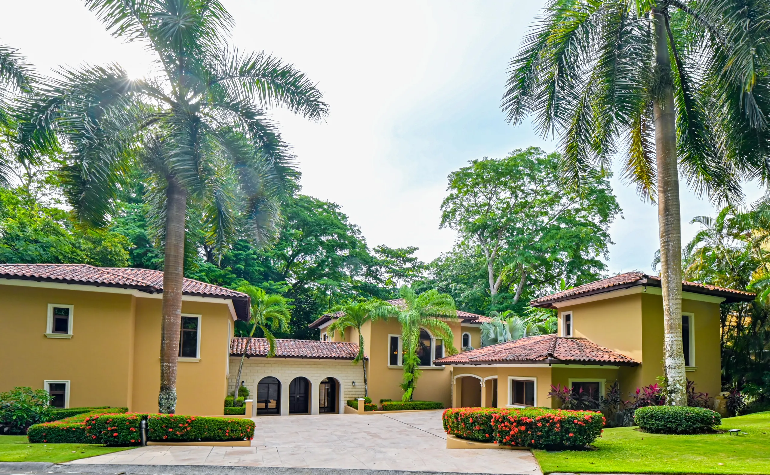 Stunning Los Sueños Villa with Garden Jacuzzi, Wet Bar & Golf Course View — photograph 8