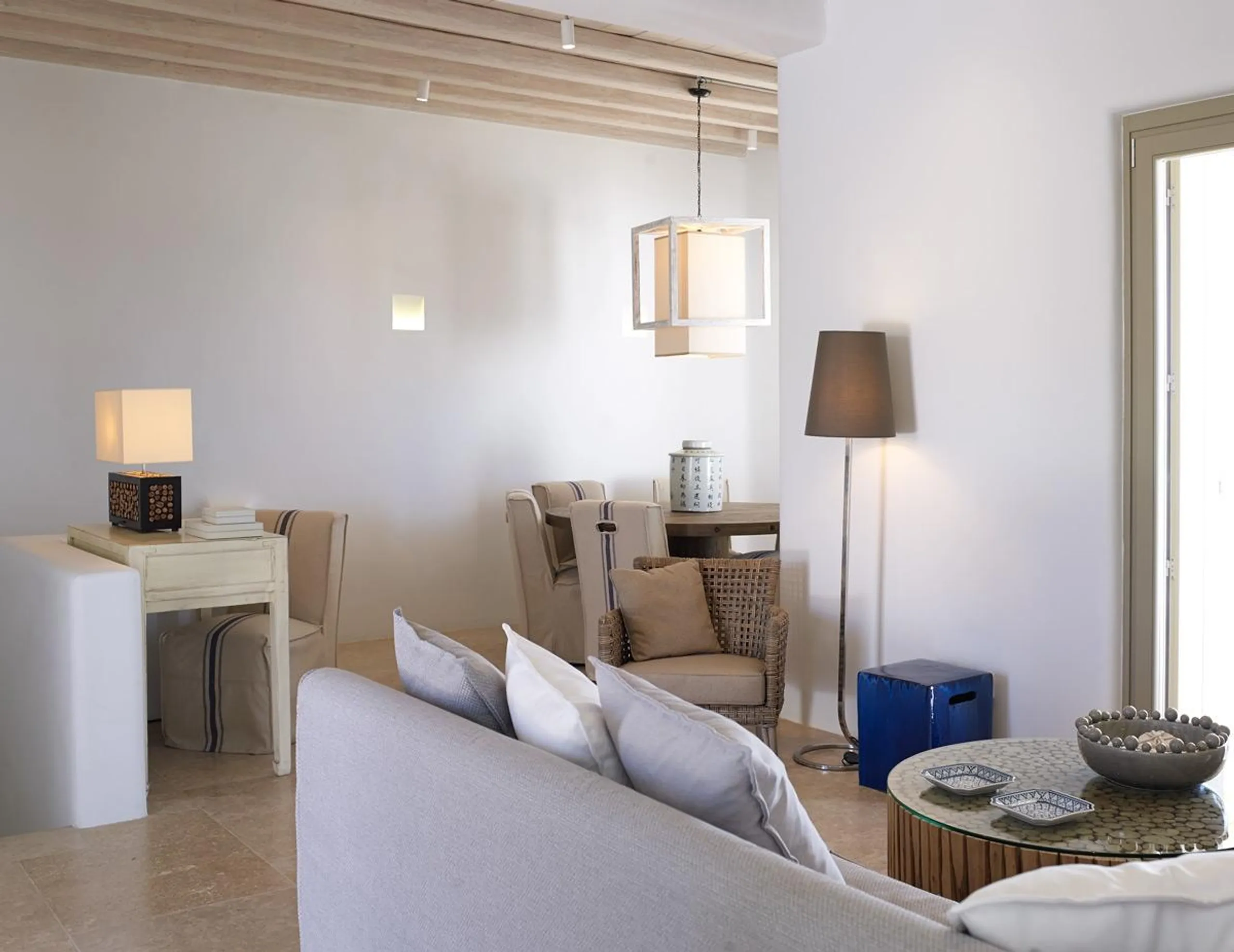 Magnificent Luxury Villa in Mykonos with Private Pool and Jacuzzi — photograph 10