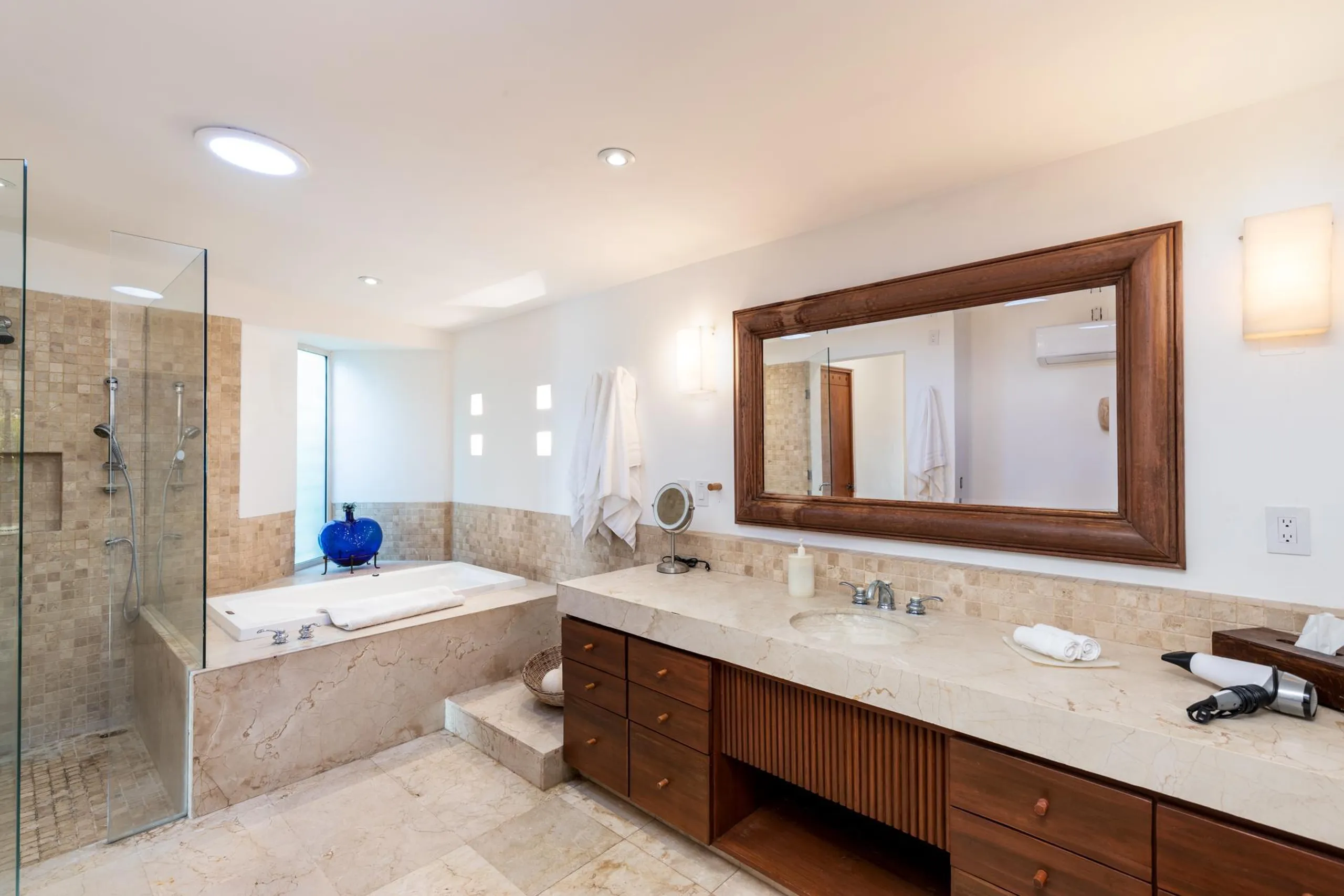 Sophisticated Paradise Retreat in Punta Mita with Private Pool — photograph 10