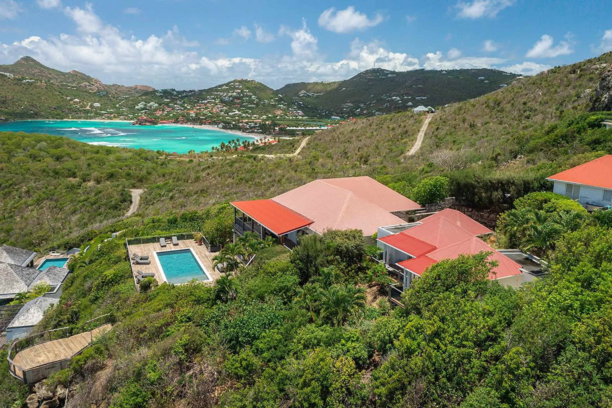 Lavish Anse des Cayes Villa with Private Pool and Stunning Views — photograph 2