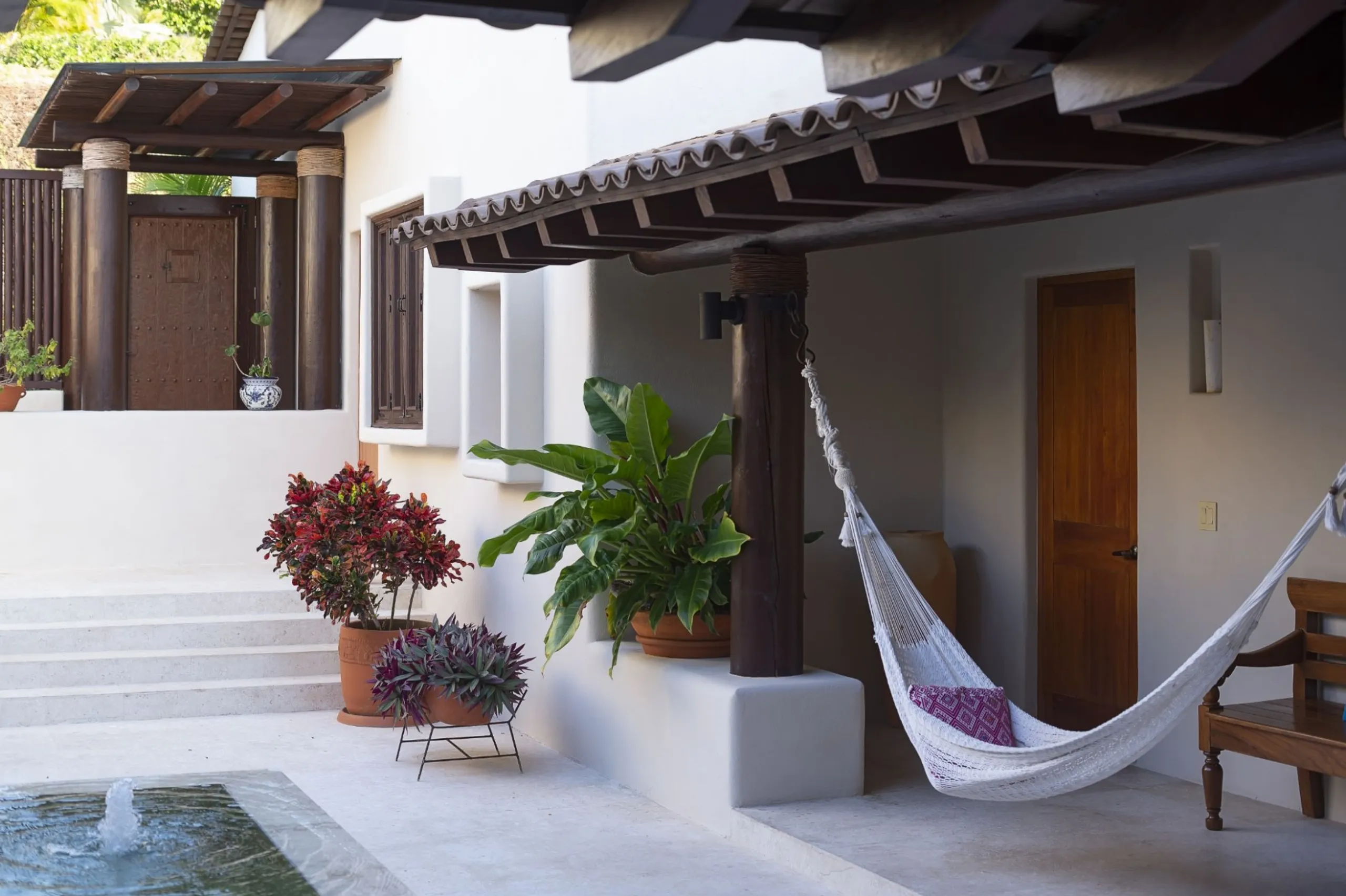 Prestigious Four Seasons Punta Mita Villa with Private Pool & Resort Access — photograph 7