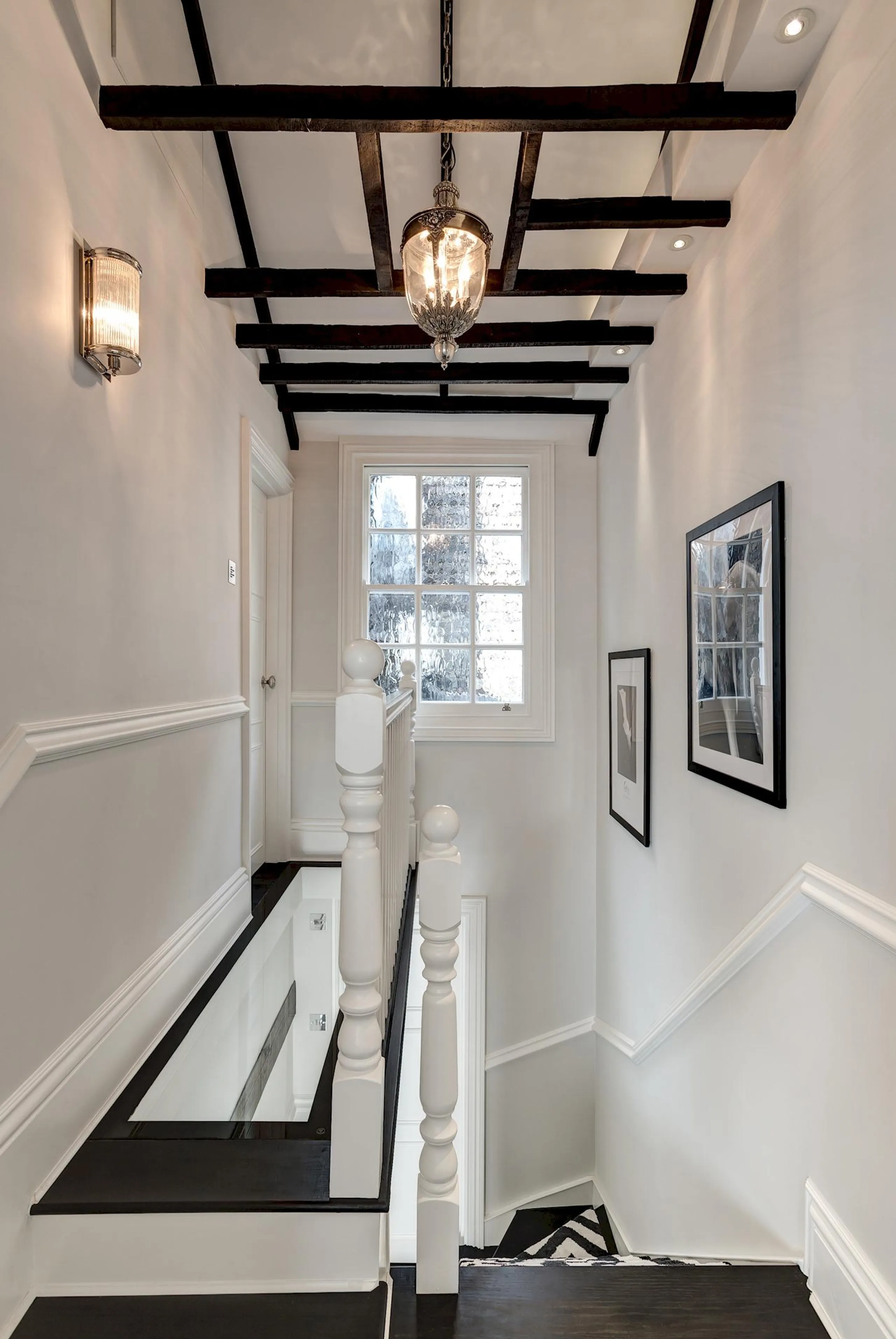 Stunning Luxury British Penthouse London Loft — photograph 10