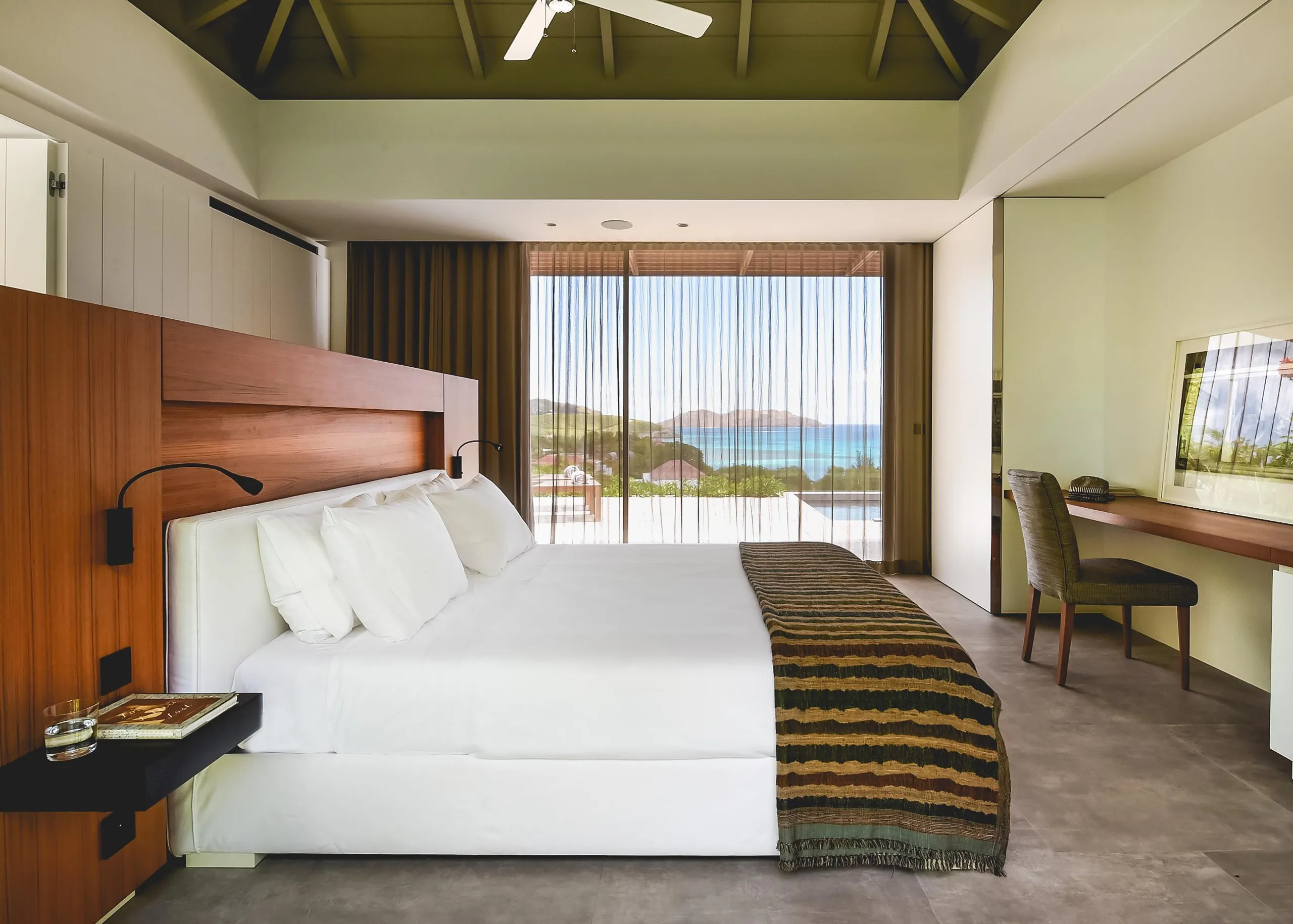 Elegant Paradise Villa with Private Pool and Lovely Views — photograph 5