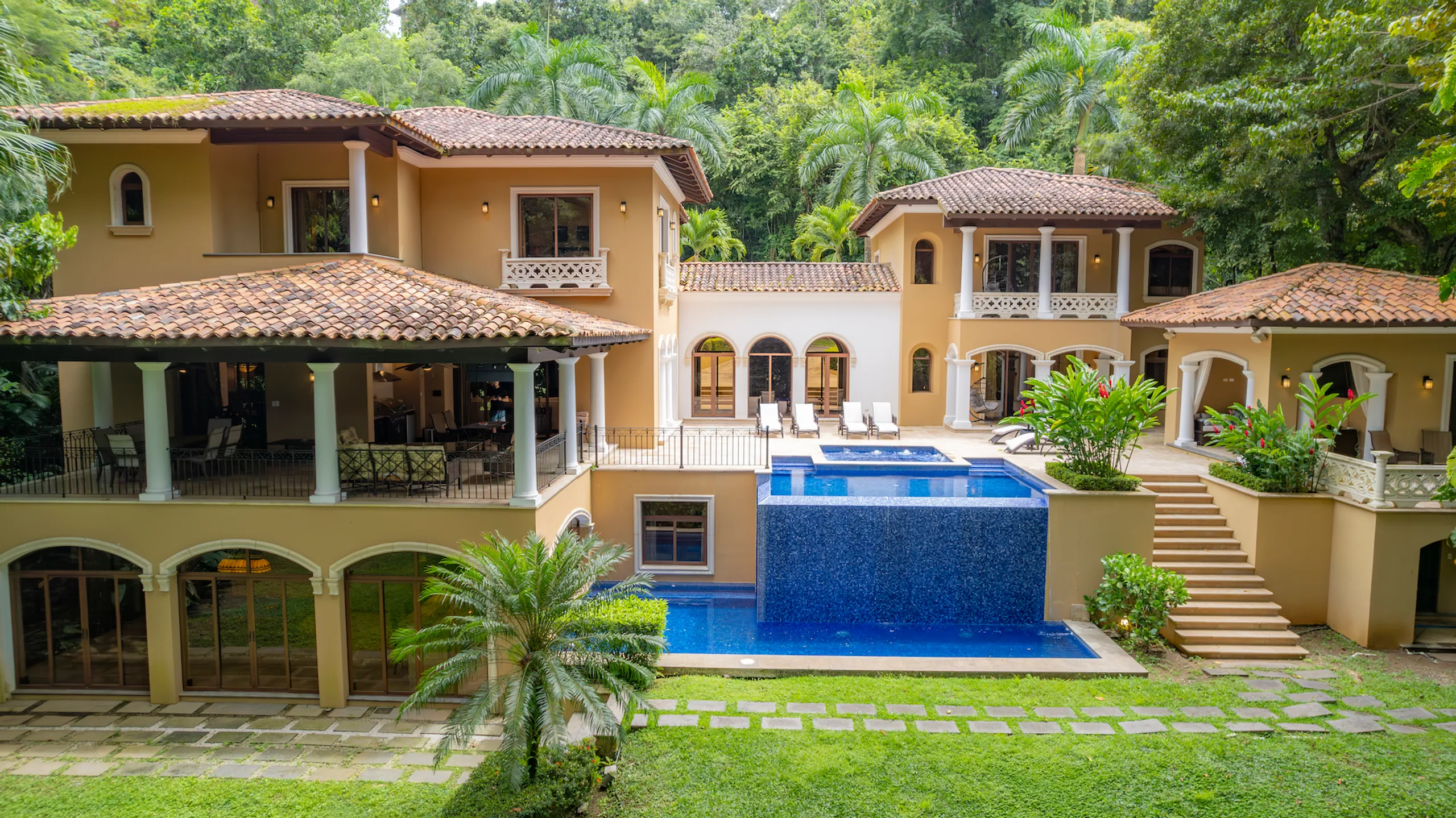 Federico Castro–Designed Villa in Los Sueños with Pool, Theater & Golf Views, Los Suenos