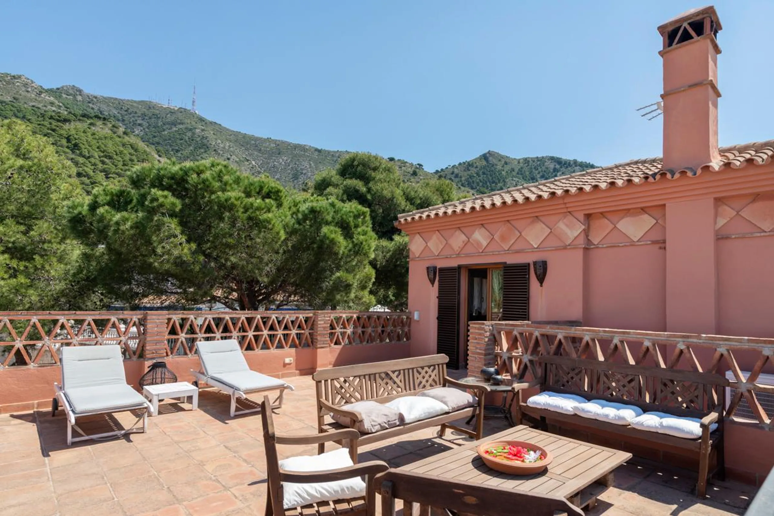 Posh Villa in Costa Del Sol with Private Pool and Garden — photograph 4