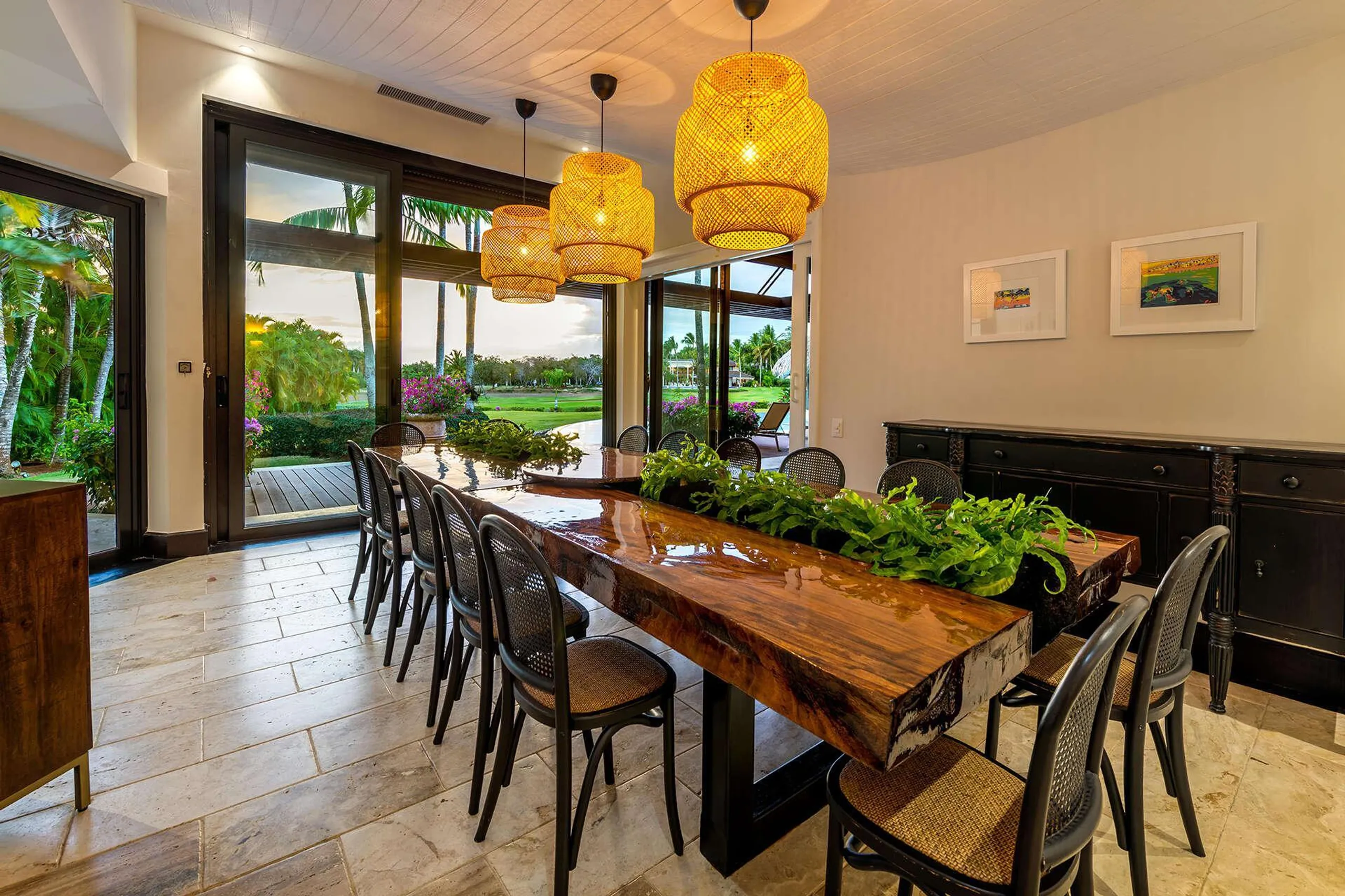 Contemporary Flair Chic Styled Villa With The Essence of Dominican Living — photograph 5