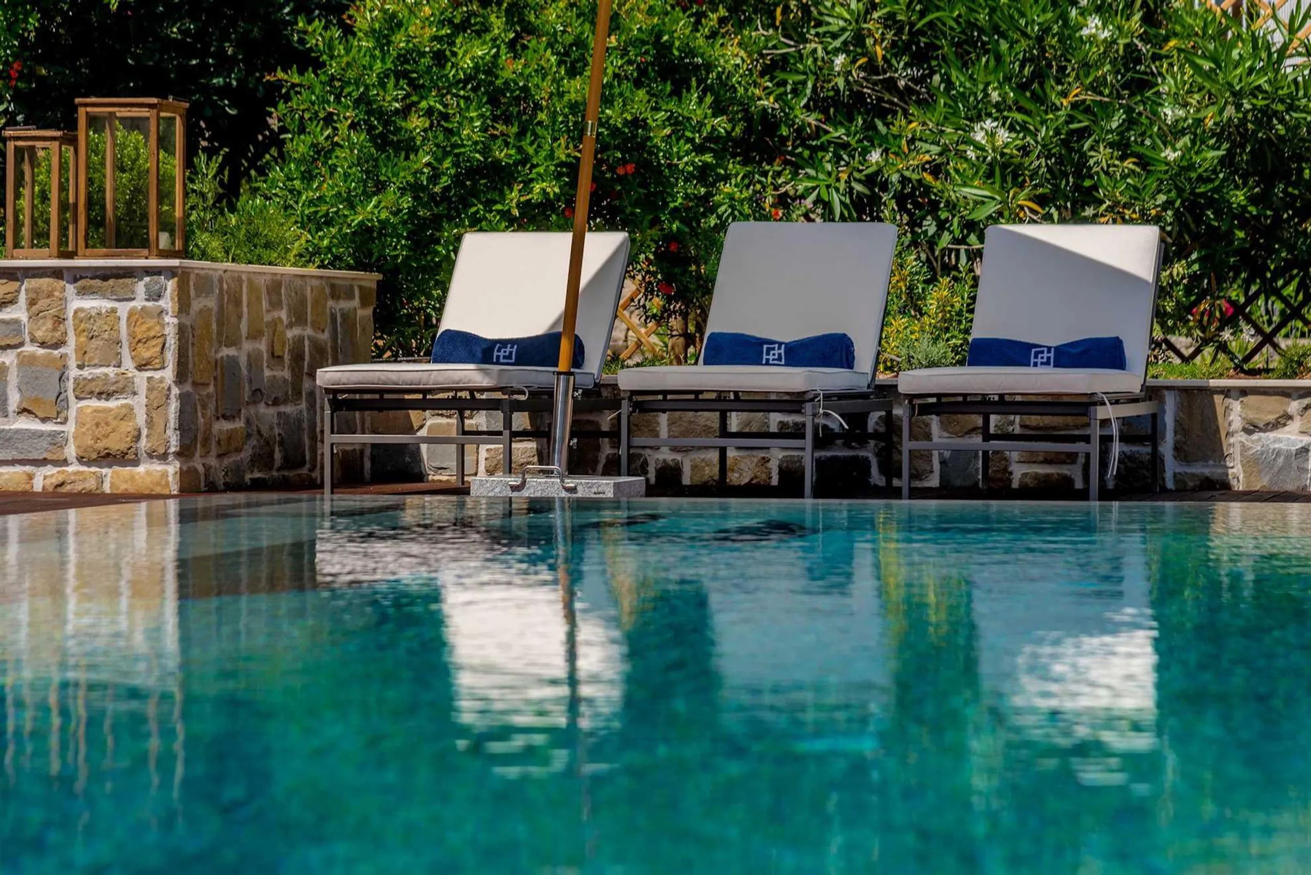 Invigorating Beachfront Villa with Infinity Pool on Korcula Island — photograph 12