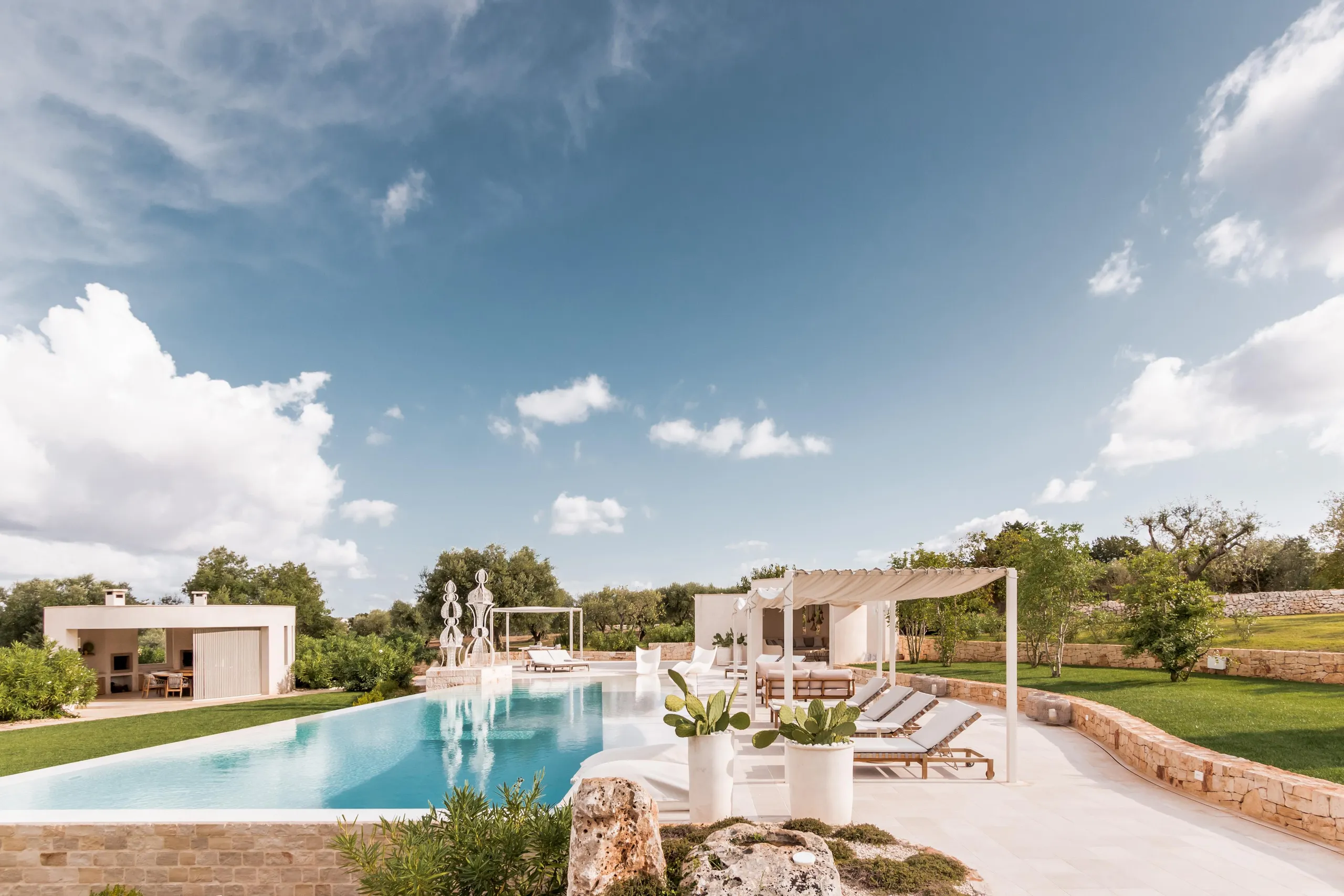 Prestige Sun-Kissed Retreat Oasis — photograph 3