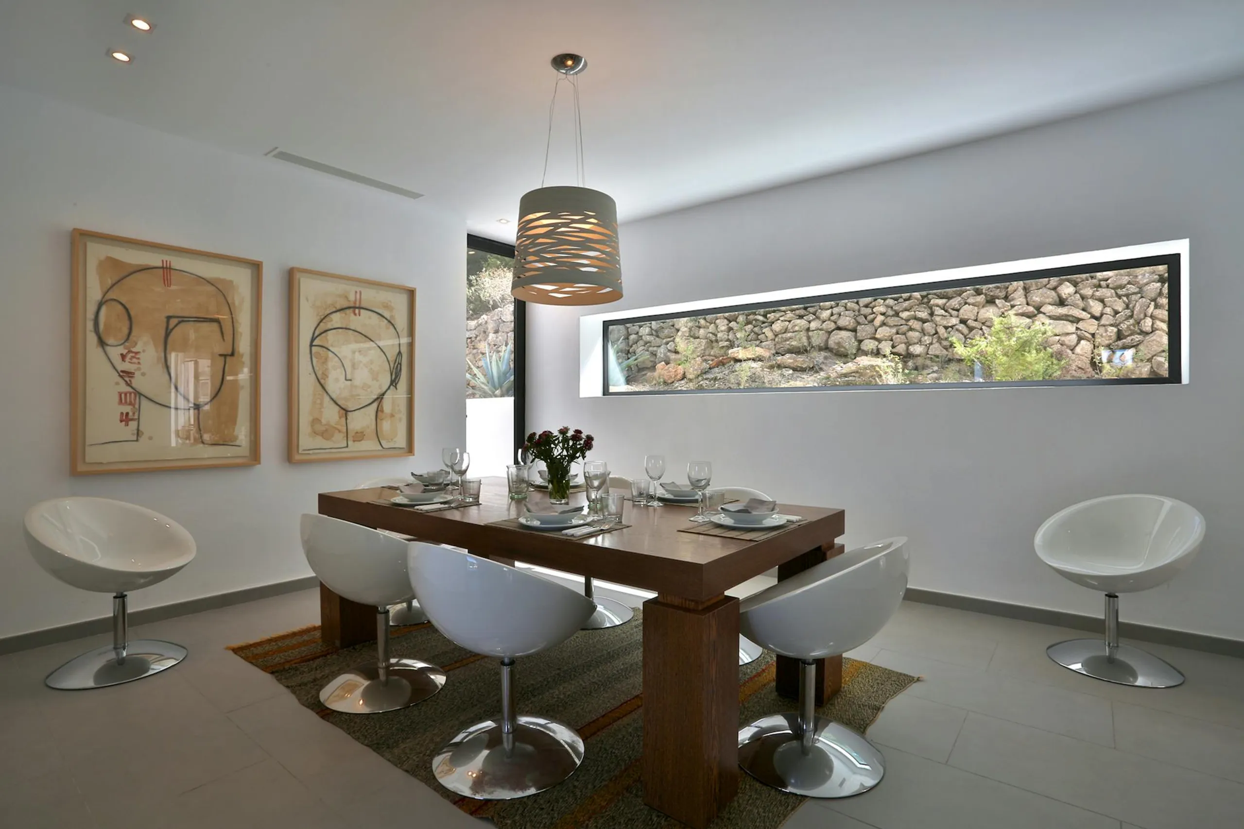 Luminous Contemporary Villa in Ibiza with Private Pool and Ocean Views — photograph 7