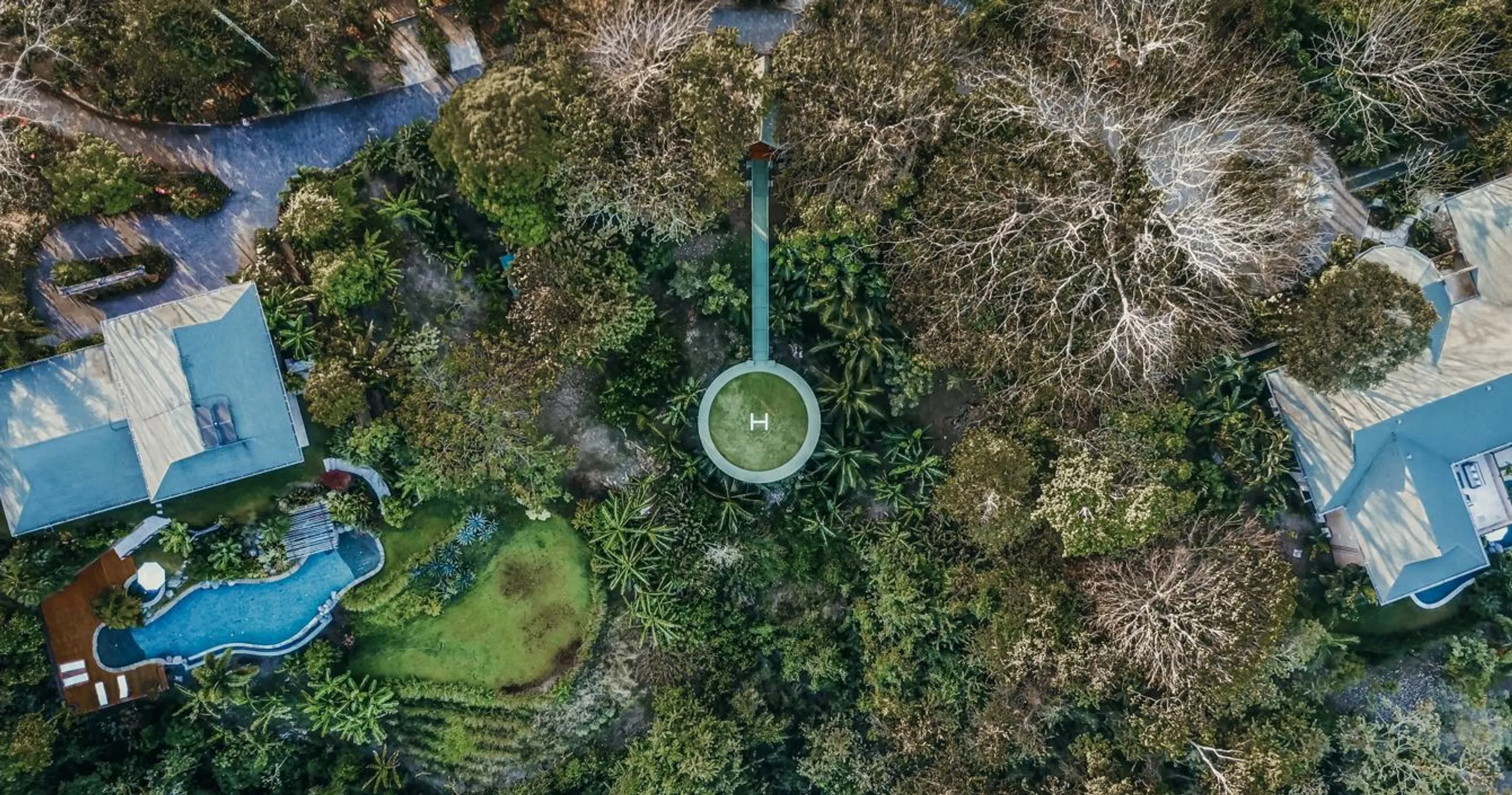 Prestigious Two Jungle Luxury Villa with Two Private Pools and Stunning Nicoya Peninsula Views — photograph 6