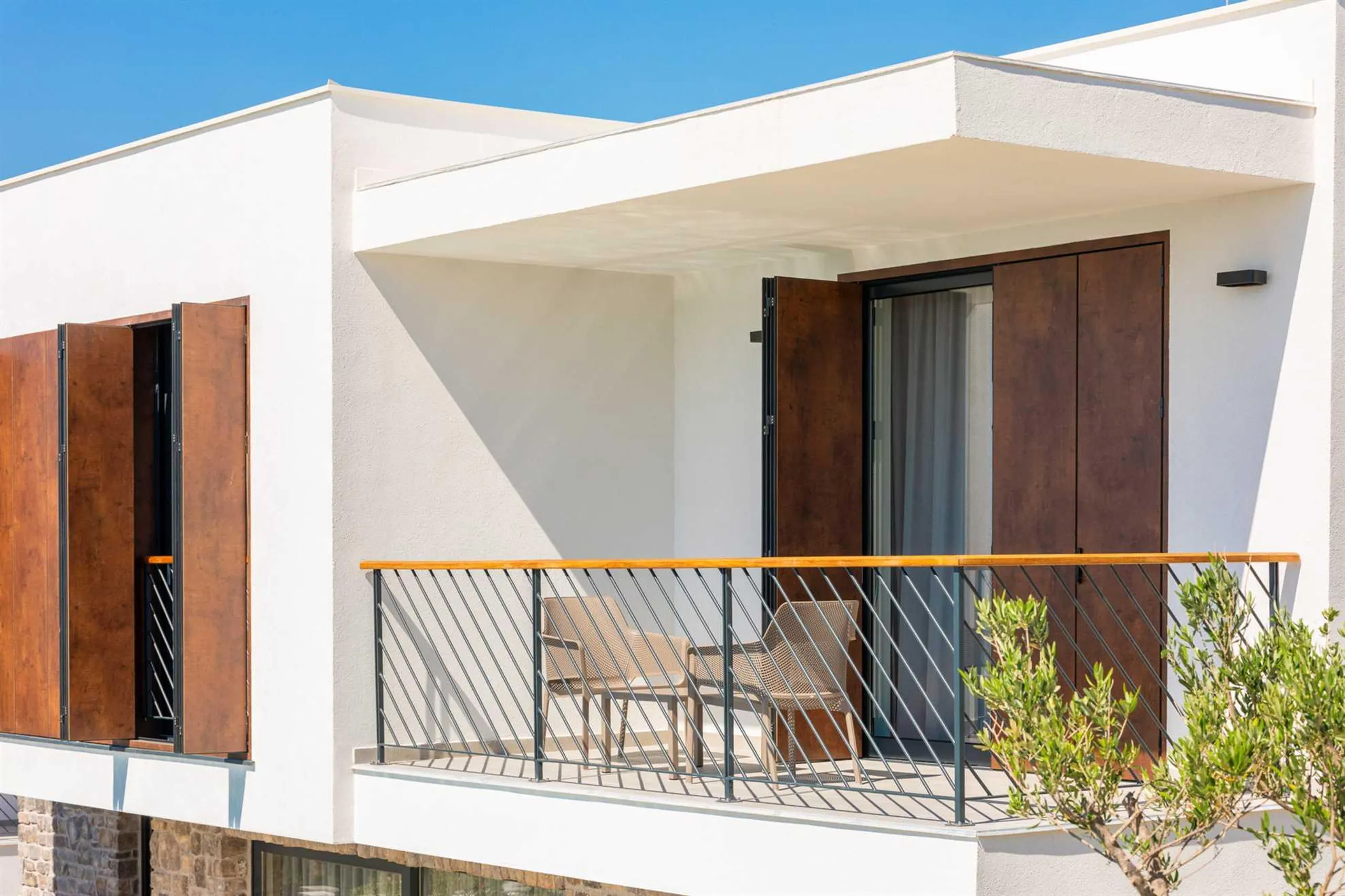Sophisticated Contemporary Villa with Pool and Jacuzzi near Primosten Beach — photograph 11