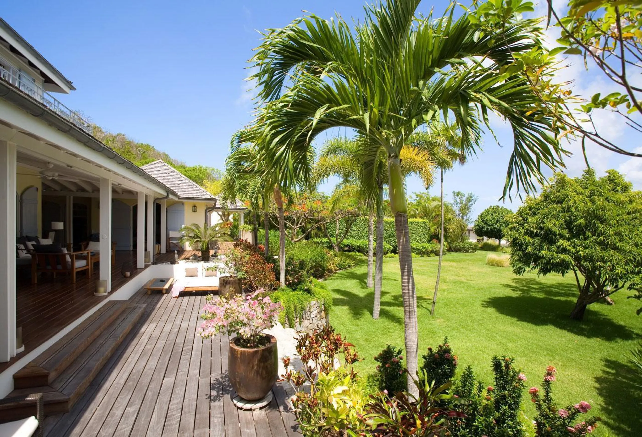 Lavish Villa with Private Pool and Zen Garden — photograph 4
