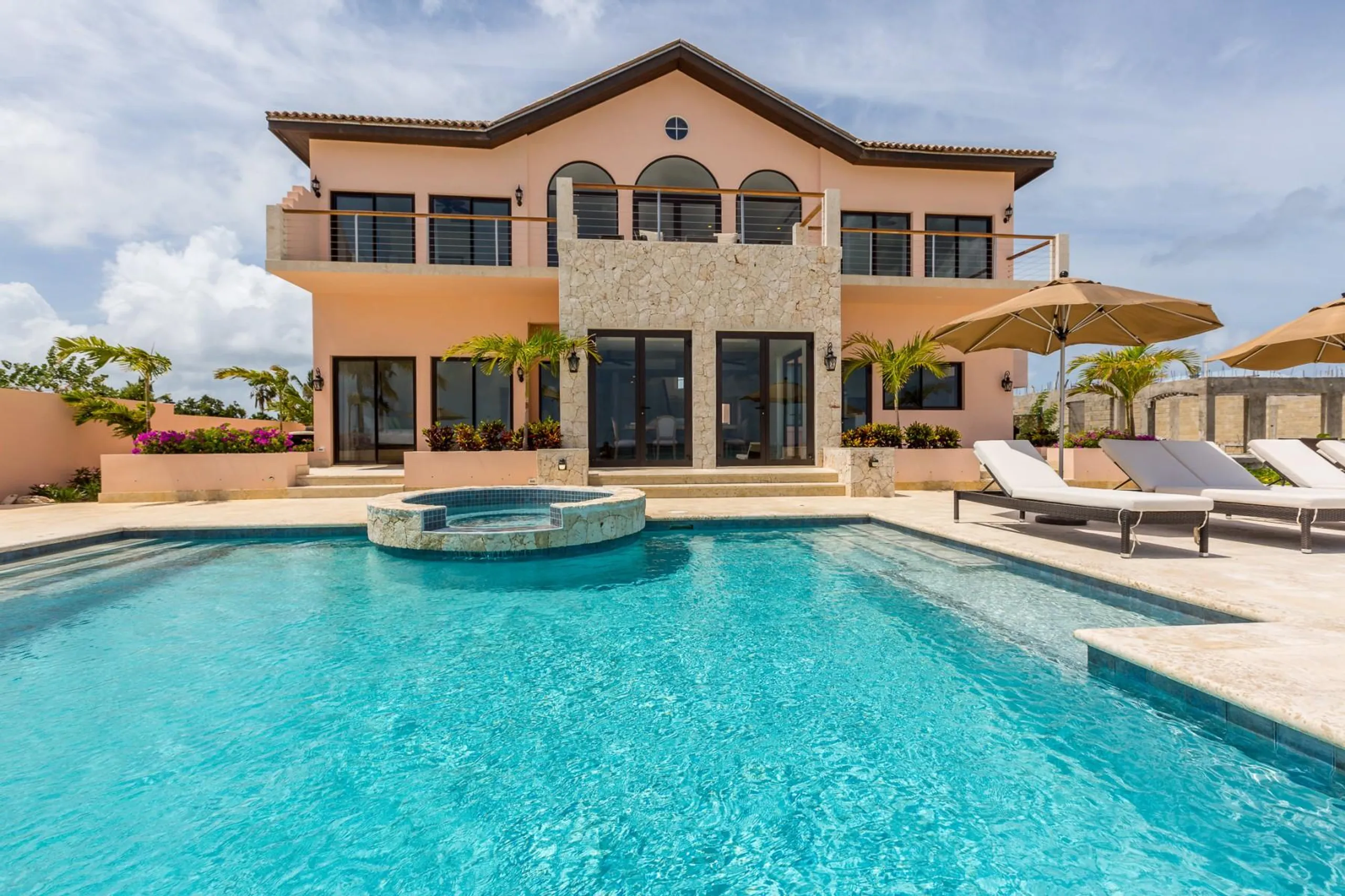 Frangipani 4 bedroom Villa — photograph 4