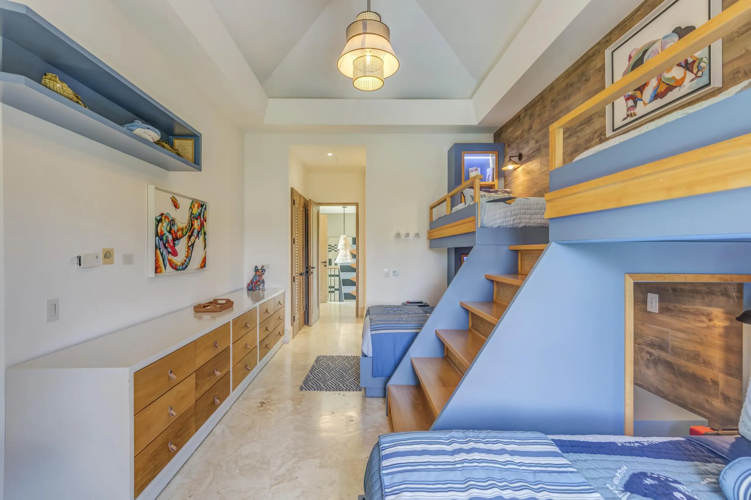 Family-Friendly Villa with Private Pool, Golf Course View — photograph 10