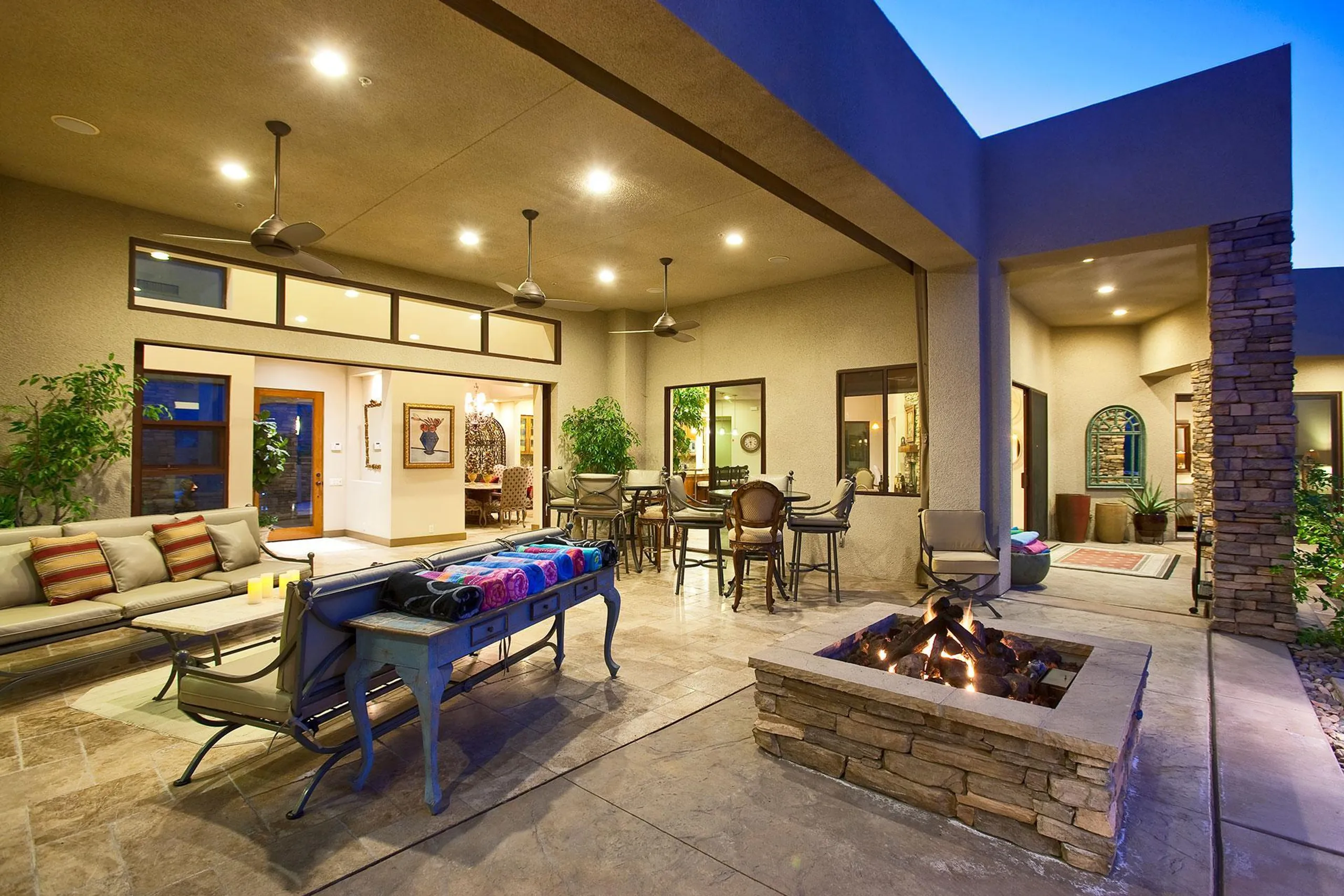 Chic Secluded Luxury Compound in Palm Desert with Private Pool and Firepit — photograph 3