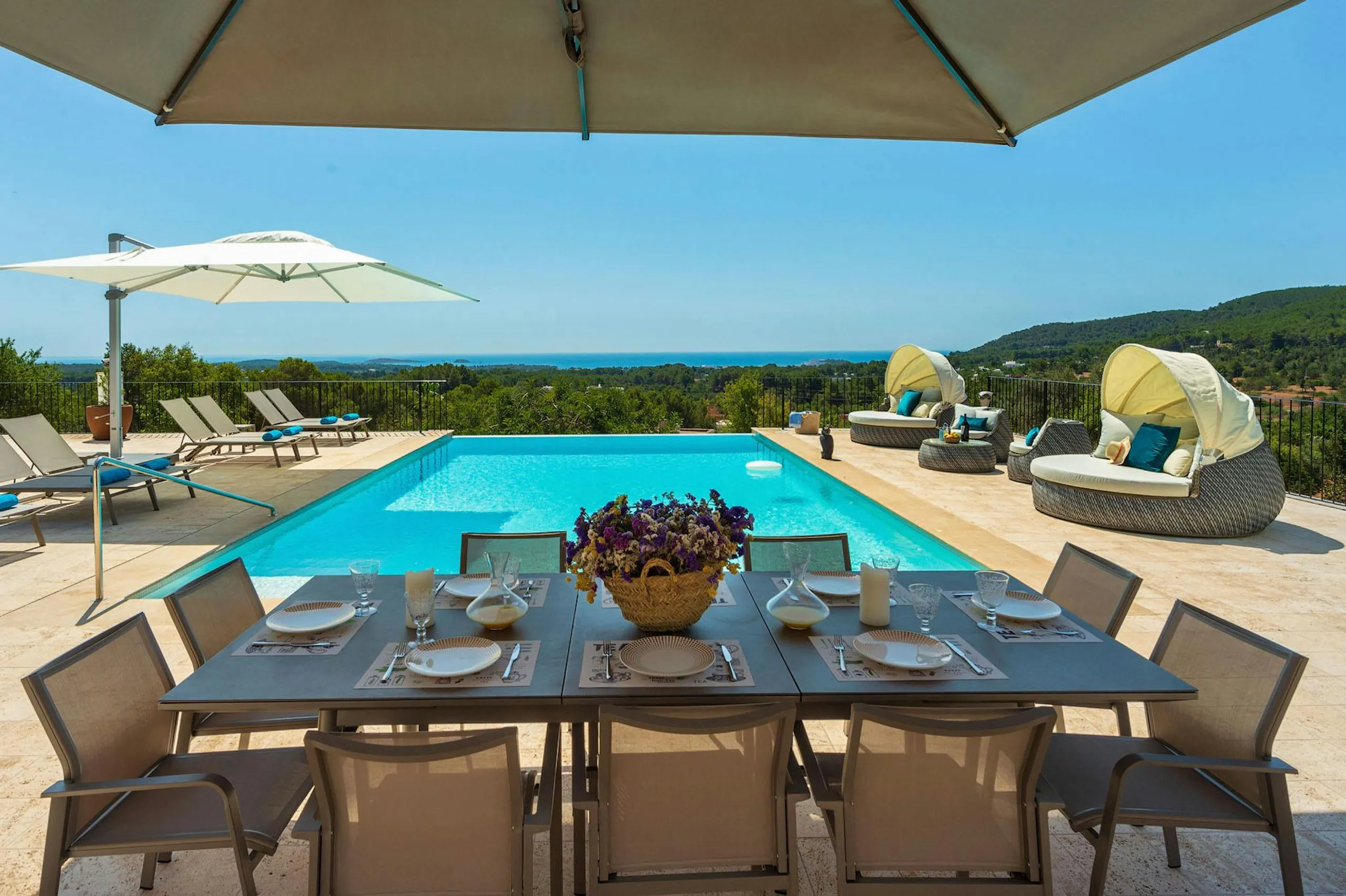 Stunning Seaview Villa in Ibiza with Private Pool and Gazebo — photograph 3