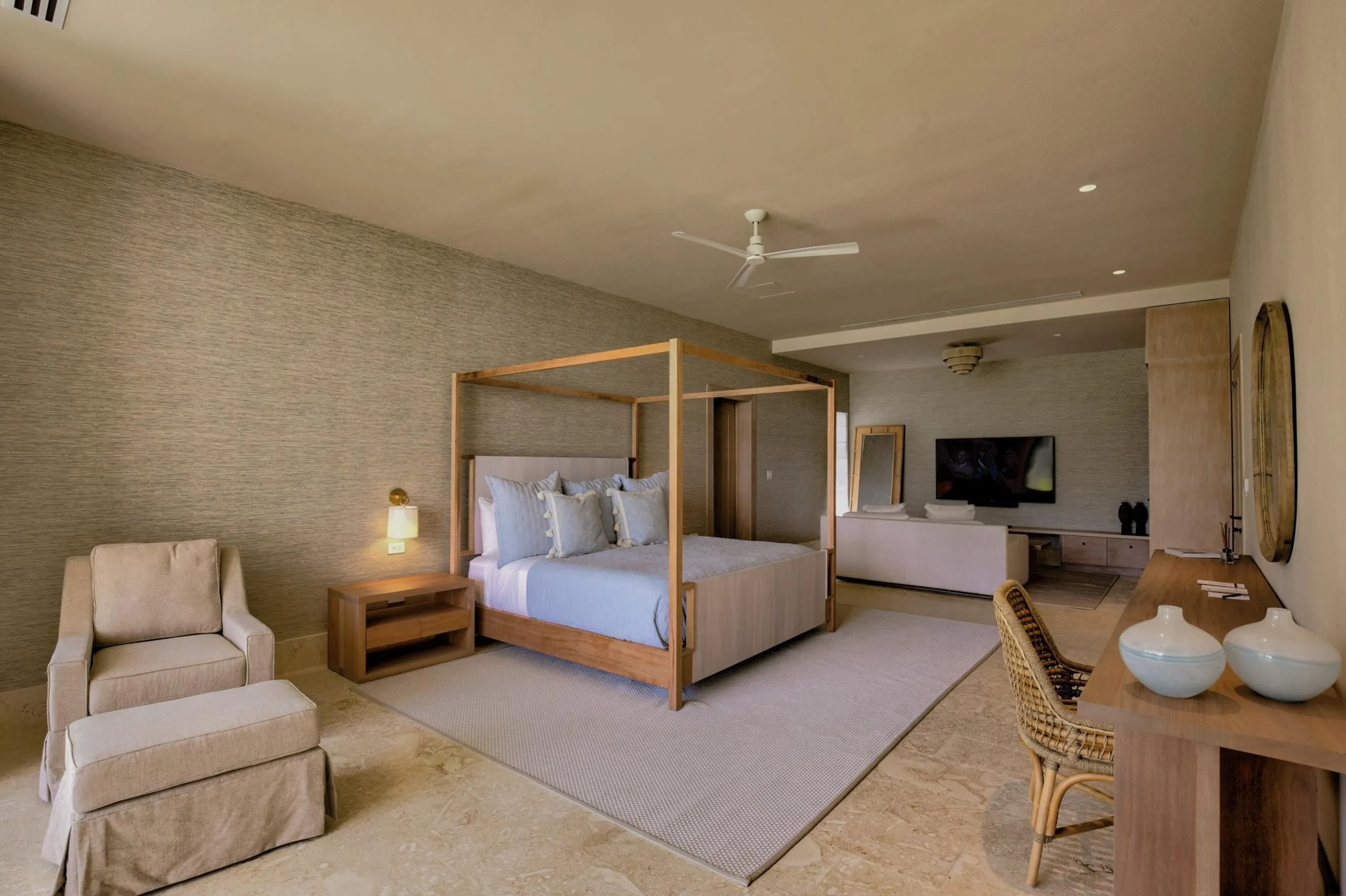 Luxurious 8-Bedroom Villa in Puntacana Resort with Private Pool and Easy Access to Beach Clubs — photograph 10