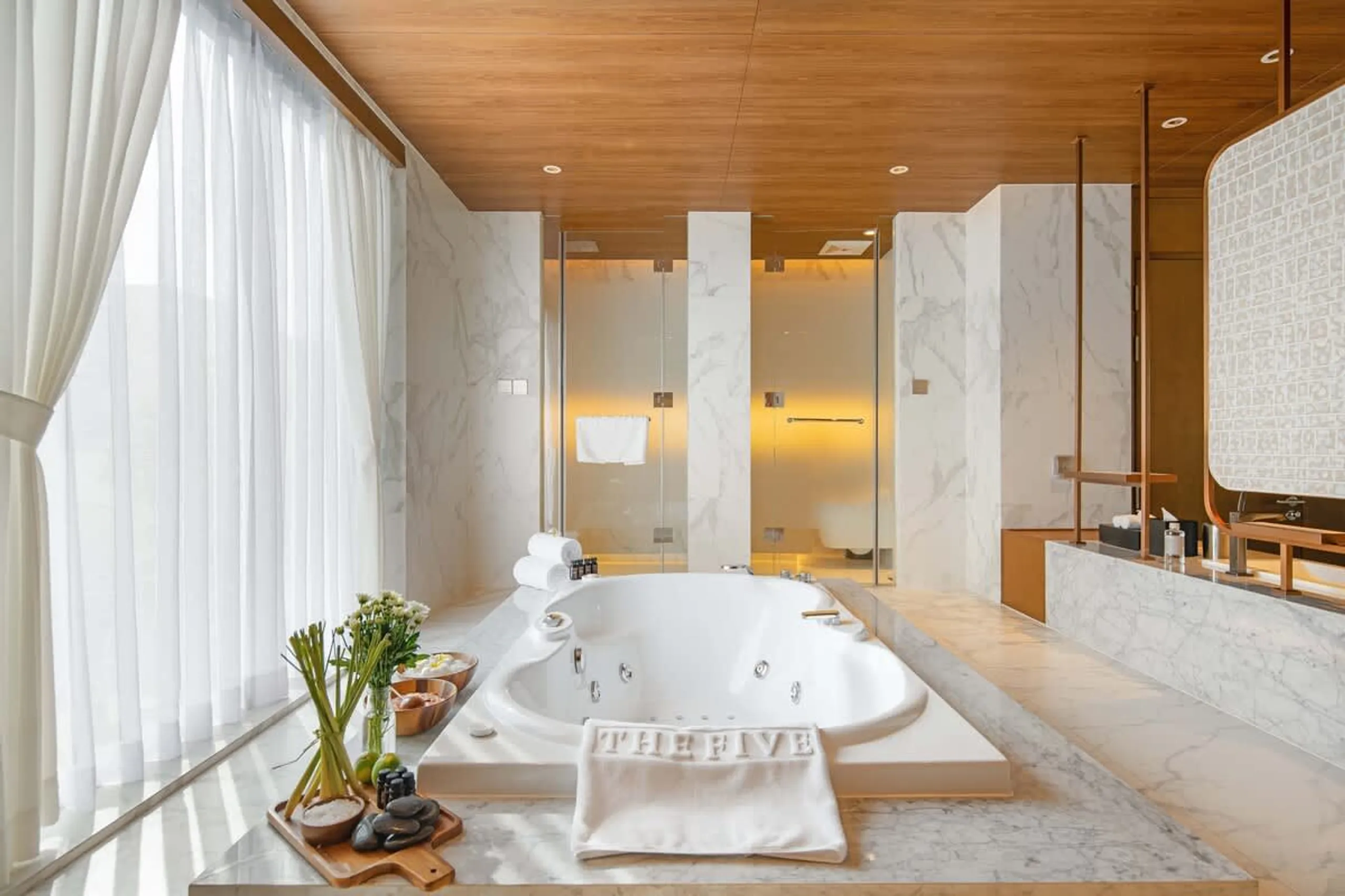 Splendid Seaside Tranquility with Private Infinity Pool and Breathtaking Ocean   Views — photograph 6