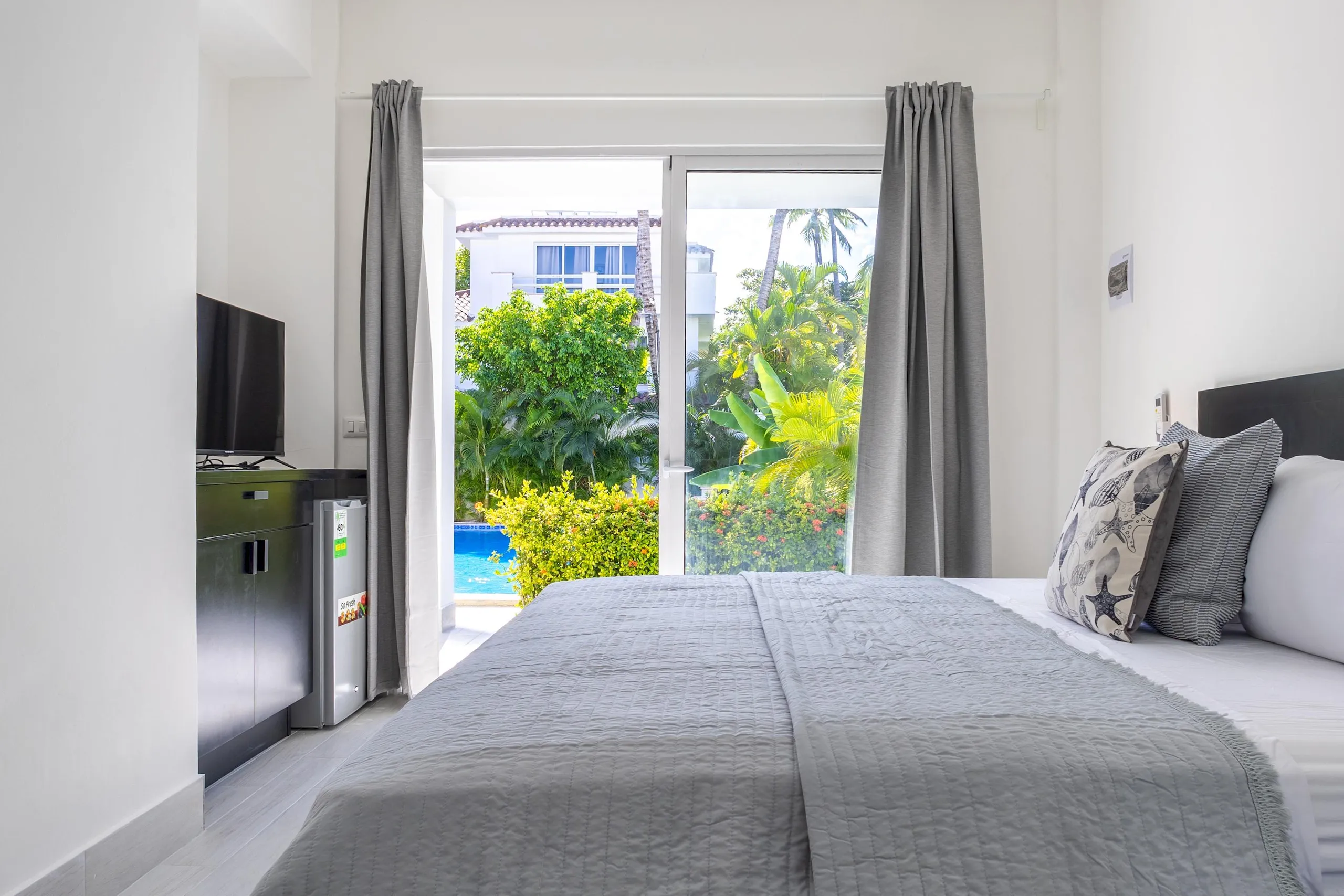 Deluxe Punta Cana Villa with Private Pool and Walks to Beach — photograph 10
