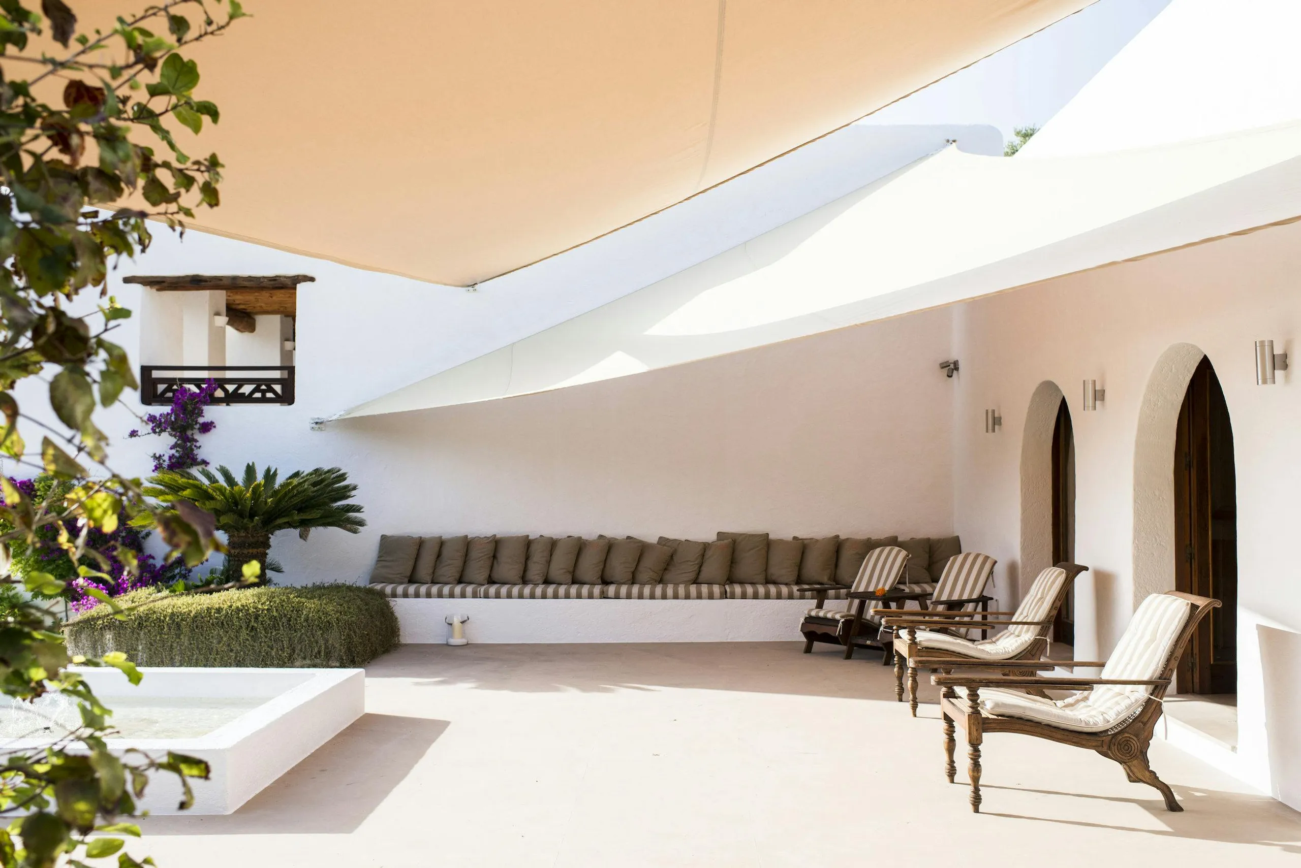 Graceful Spanish Seaview Villa with Private Pool and Glorious Gardens — photograph 6