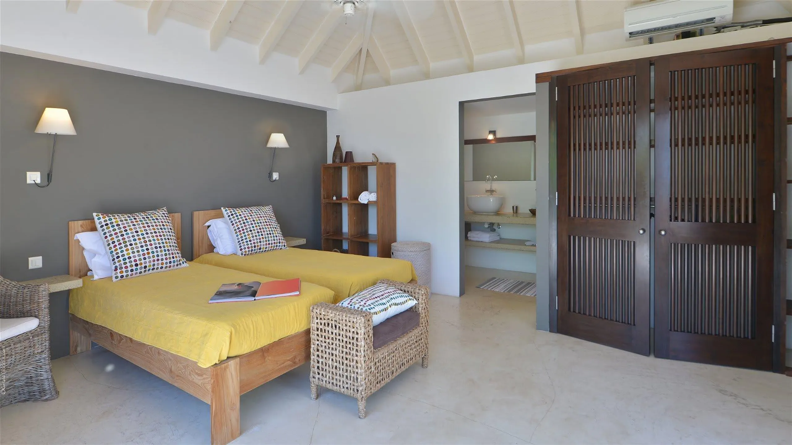 Refreshing Villa with Private Pool and High-Quality Amenities — photograph 9