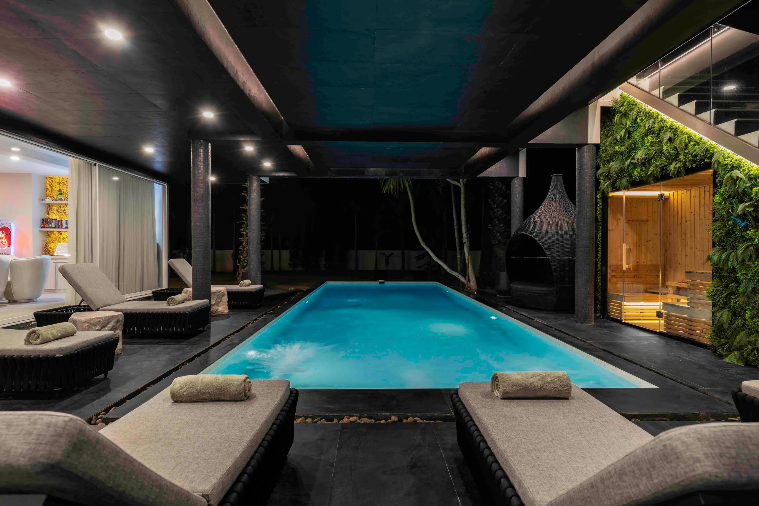 Chiang Mai Luxury Modern Villa with Stylish Aesthetic and Pool — photograph 4