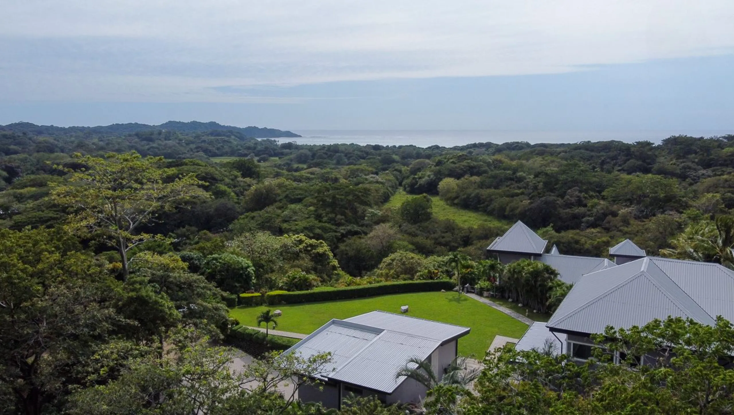 Nosara’s Ultimate Private Resort: Tranquil 4-Villa Estate with 3 Pools & Ocean Views and Event-Friendly Spaces — photograph 10