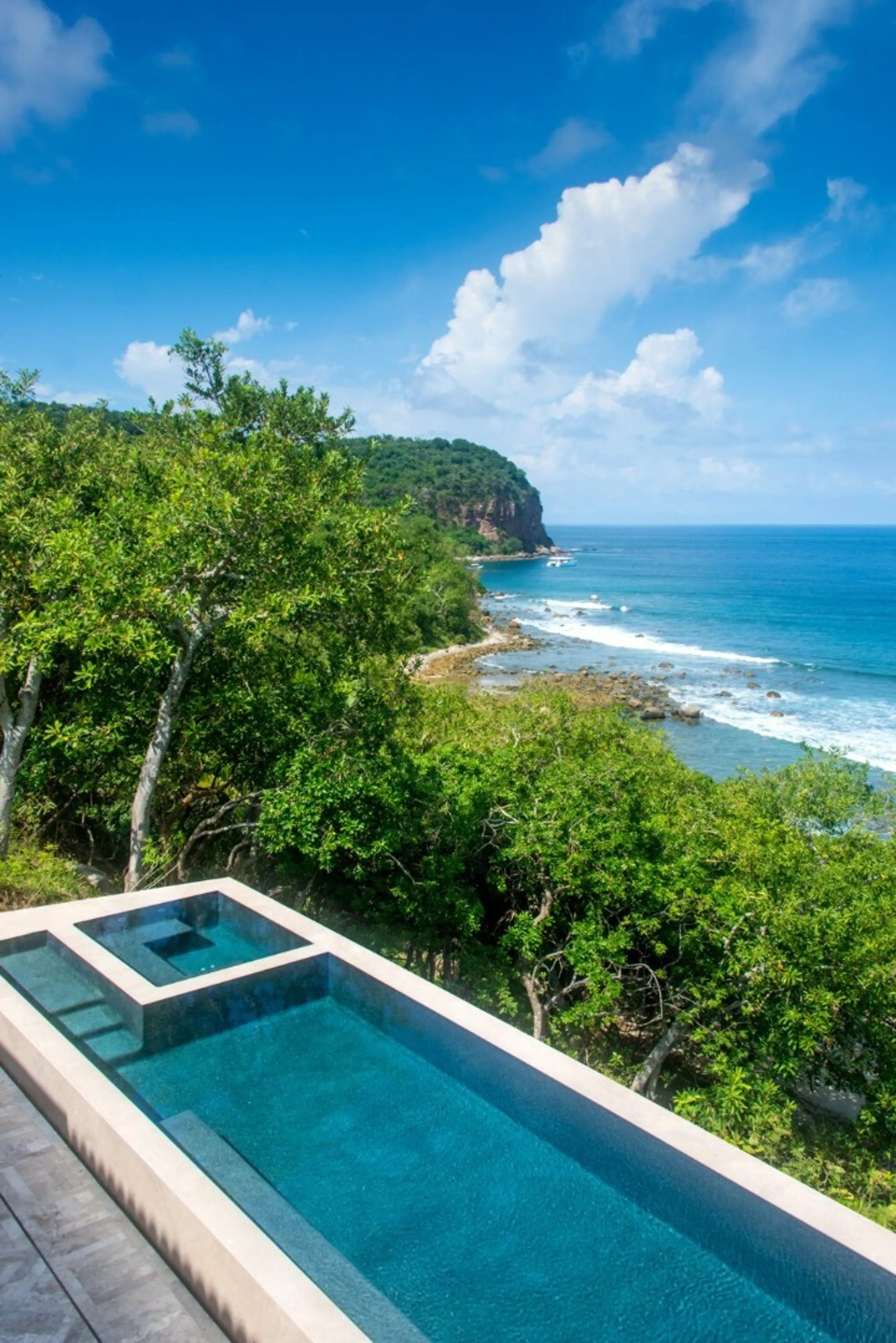 Contemporary Punta Mita Villa with Infinity Pool, Kayaks, Ocean Views, Gym & Beachfront Access — photograph 3